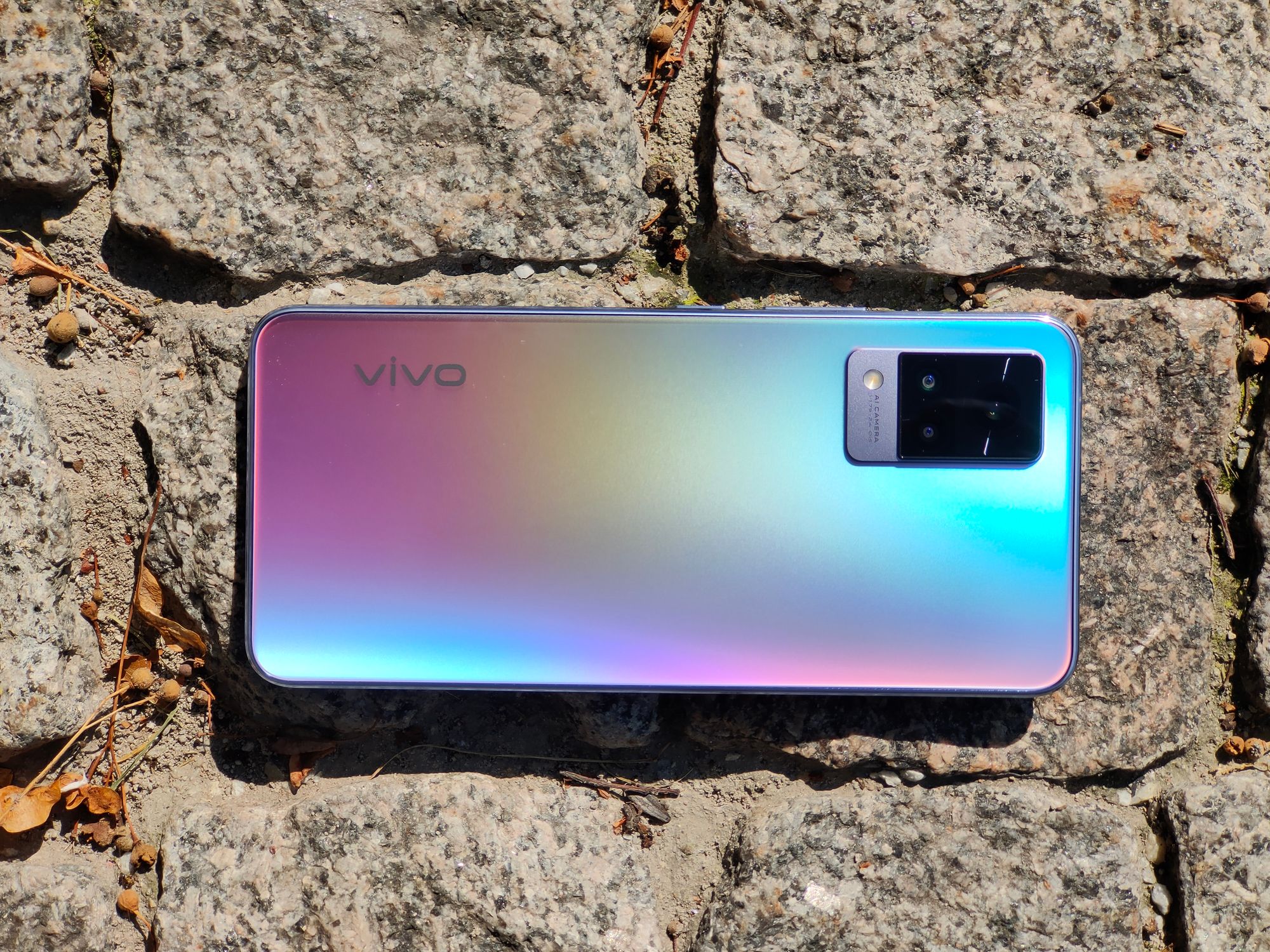 Обзор vivo V21: сэлфи-монстр c 5G