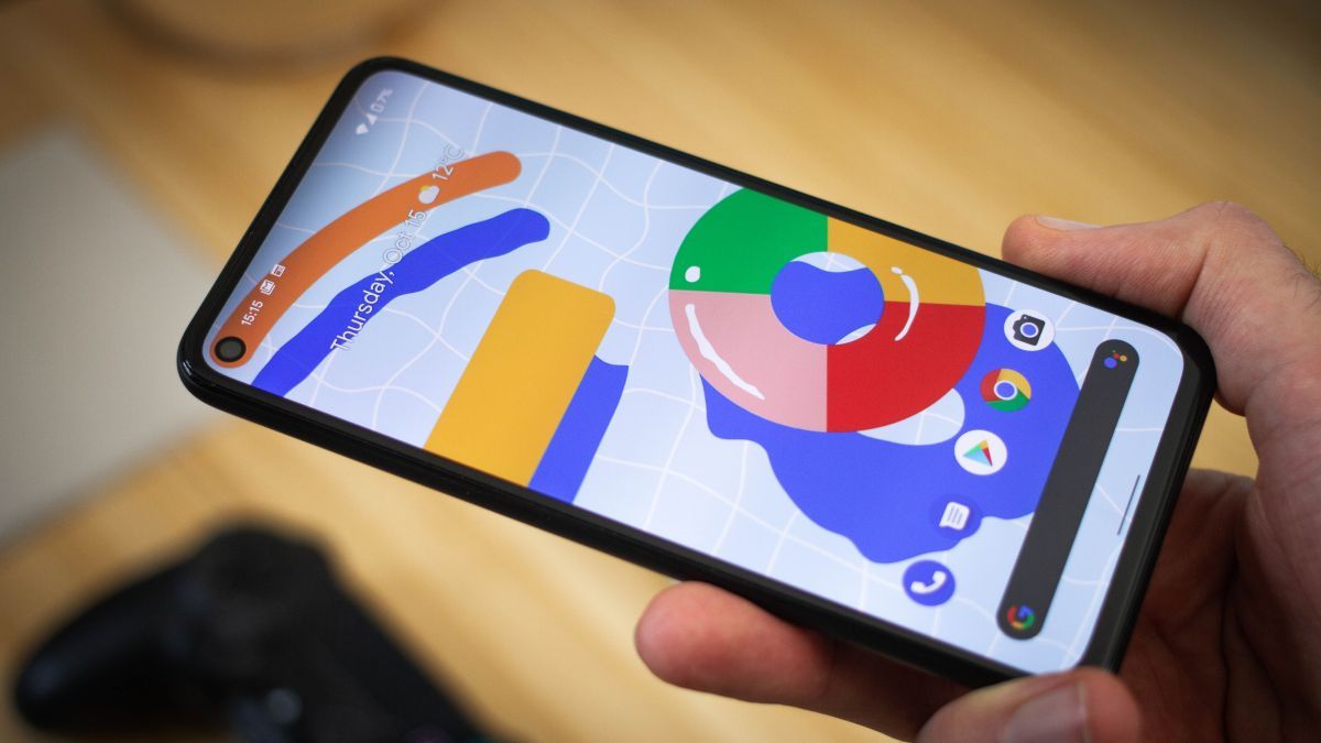 Google сделала разъём для наушников главным героем в рекламе Pixel 5A 5G