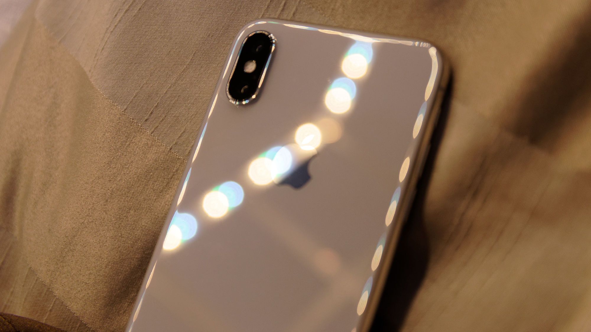 iOS 15 теперь может самостоятельно удалять блики на фотографиях