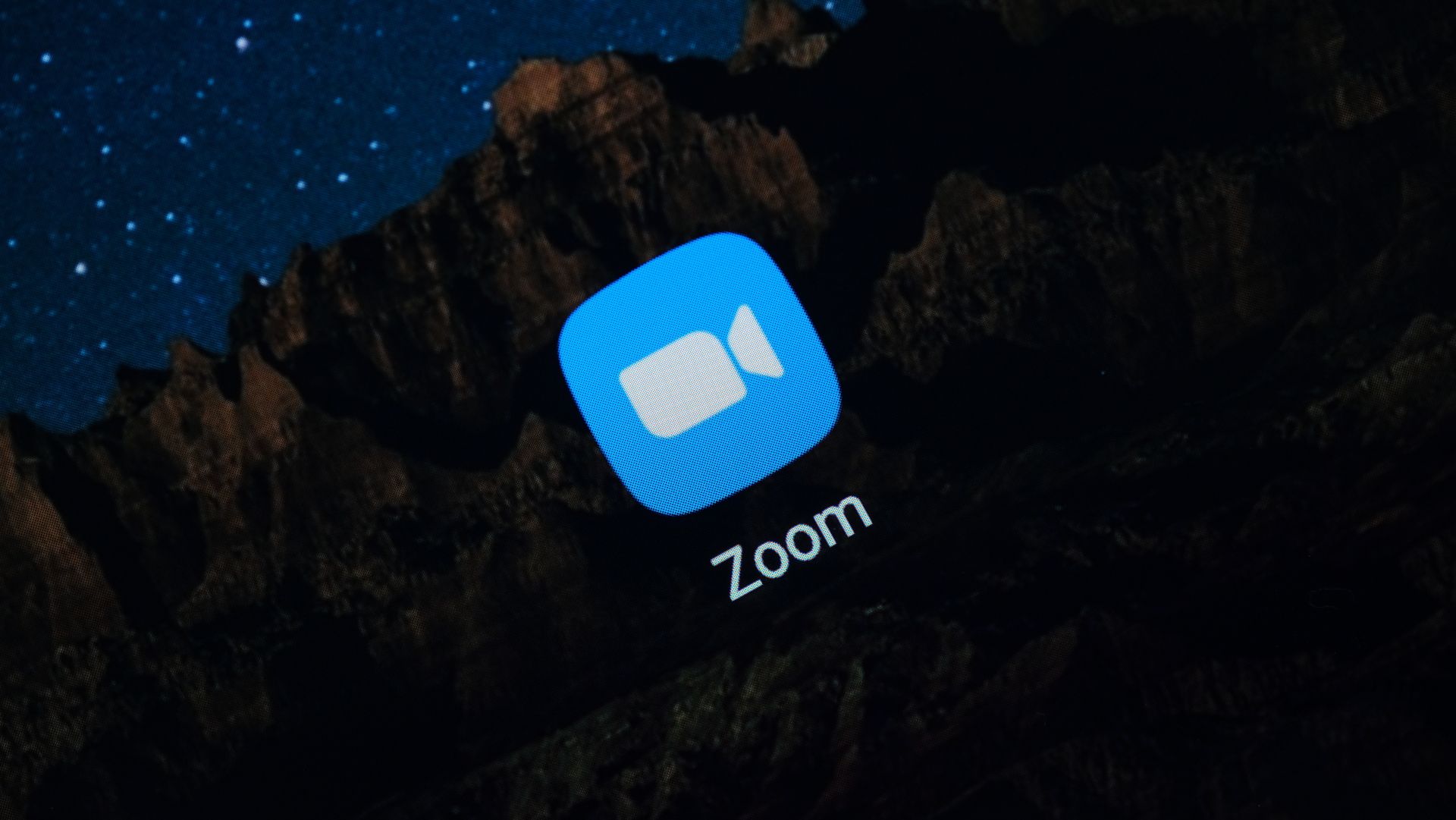 Zoom выплатит американским пользователям компенсацию по $15-25 за нарушение конфиденциальности