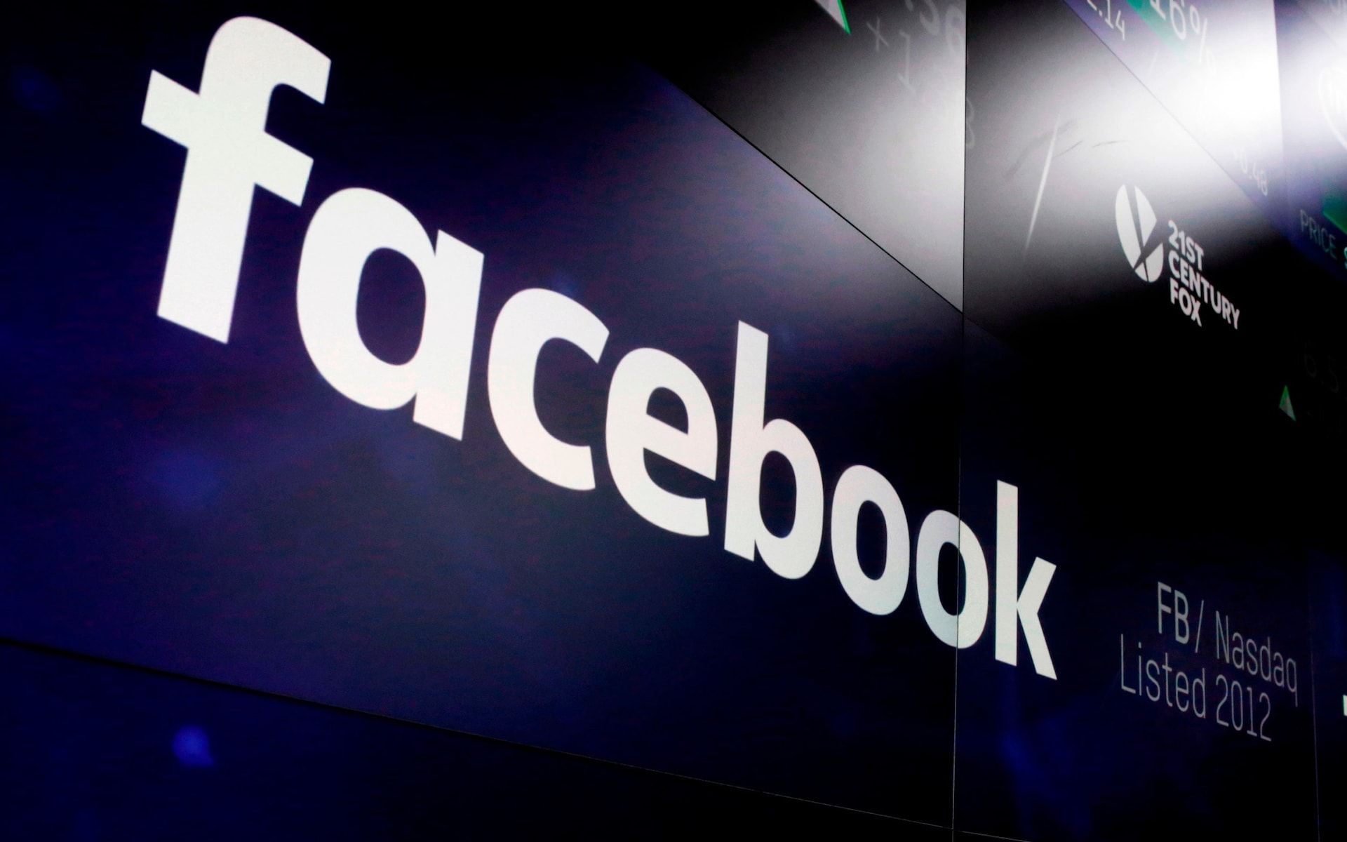 ИИ Facebook перепутал темнокожих с приматами