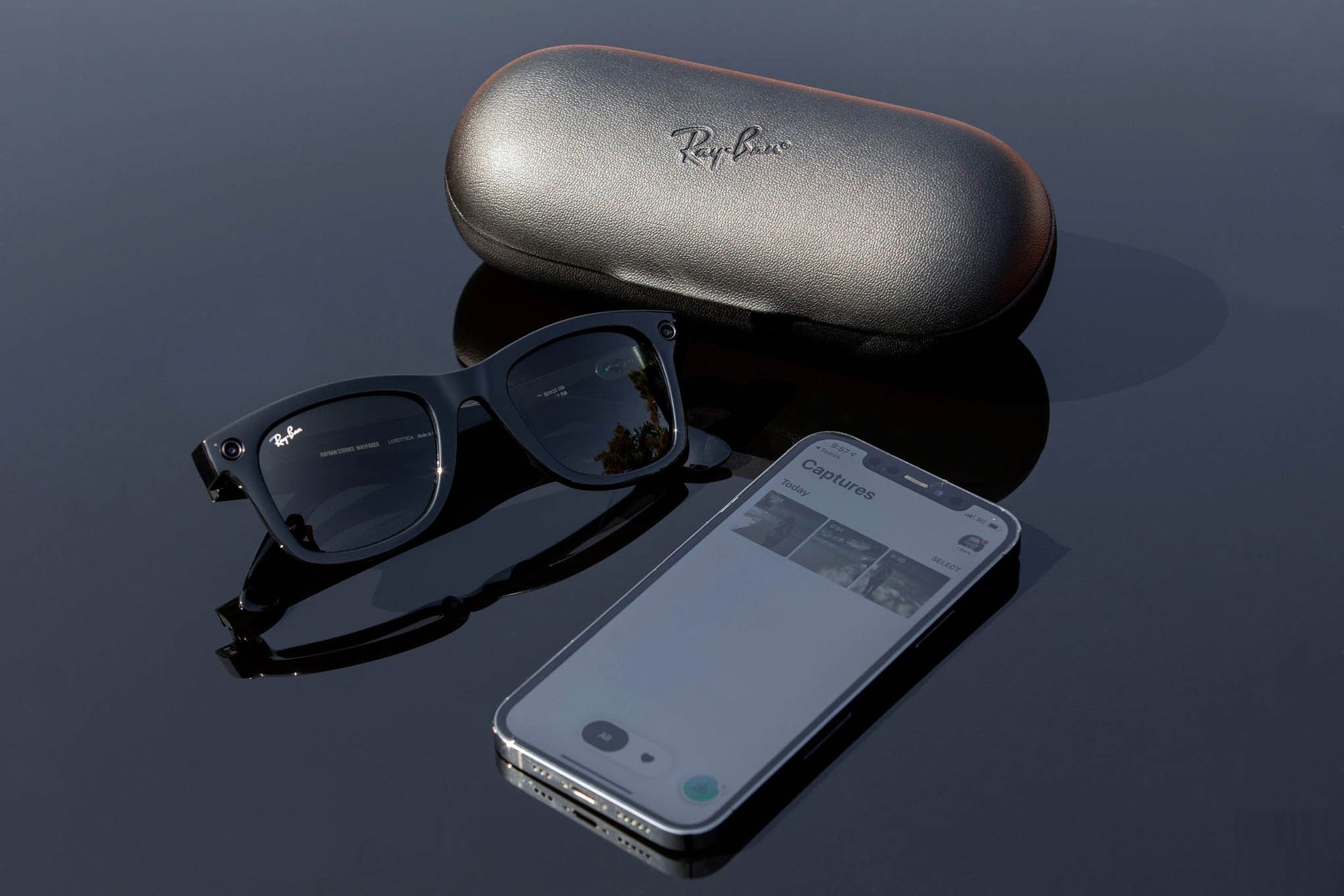 Facebook и Ray-Ban выпустили свои первые «умные» очки