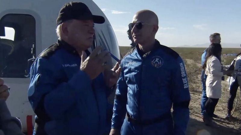Капитан Кирк из «Звёздного пути» отправился в космос на корабле от Blue Origin