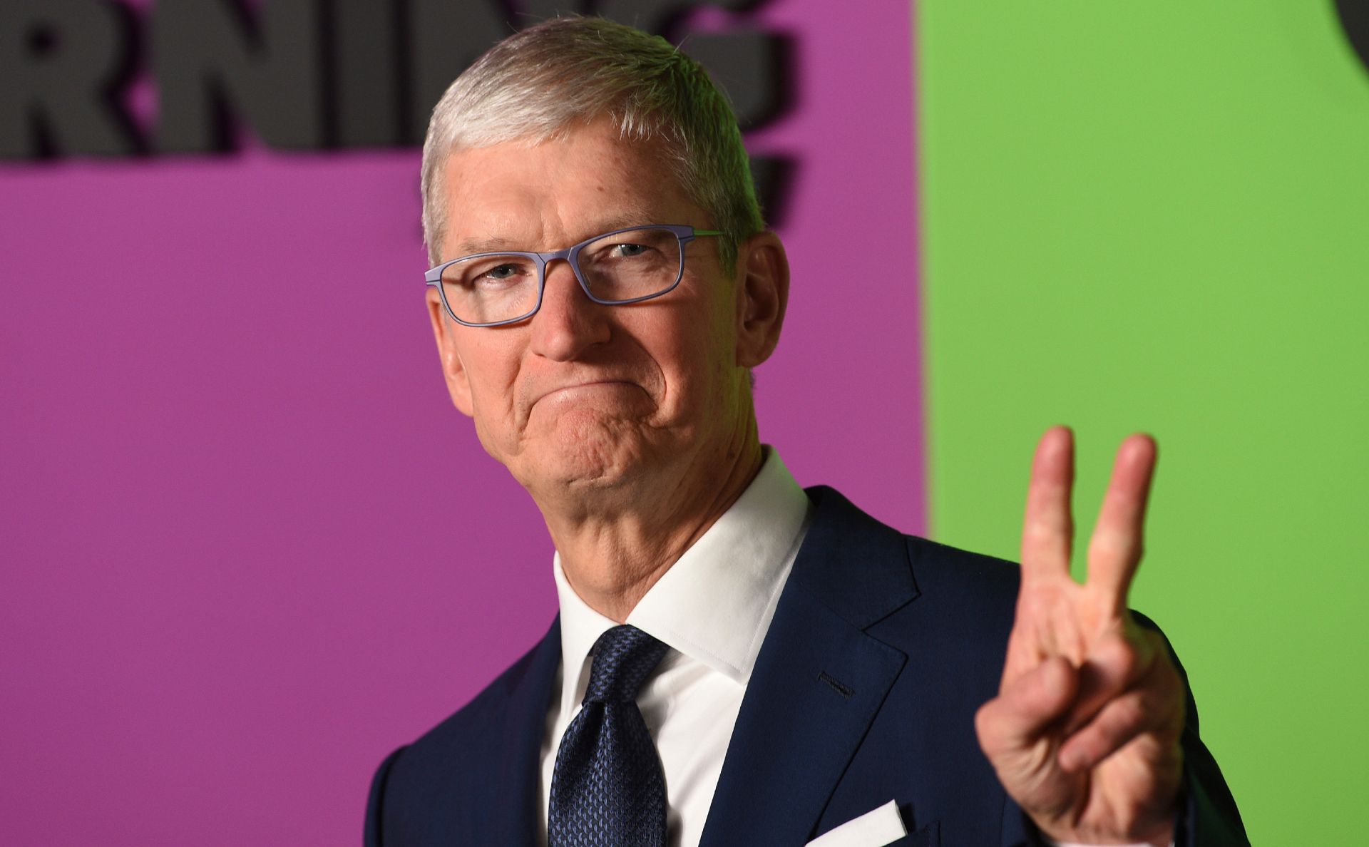 Глава Apple Тим Кук признался, что владеет криптовалютой