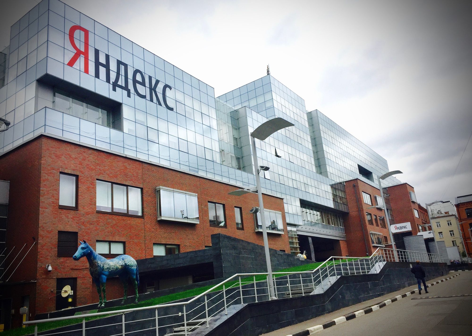 Панорамы в «Яндекс.Картах» стали интерактивными