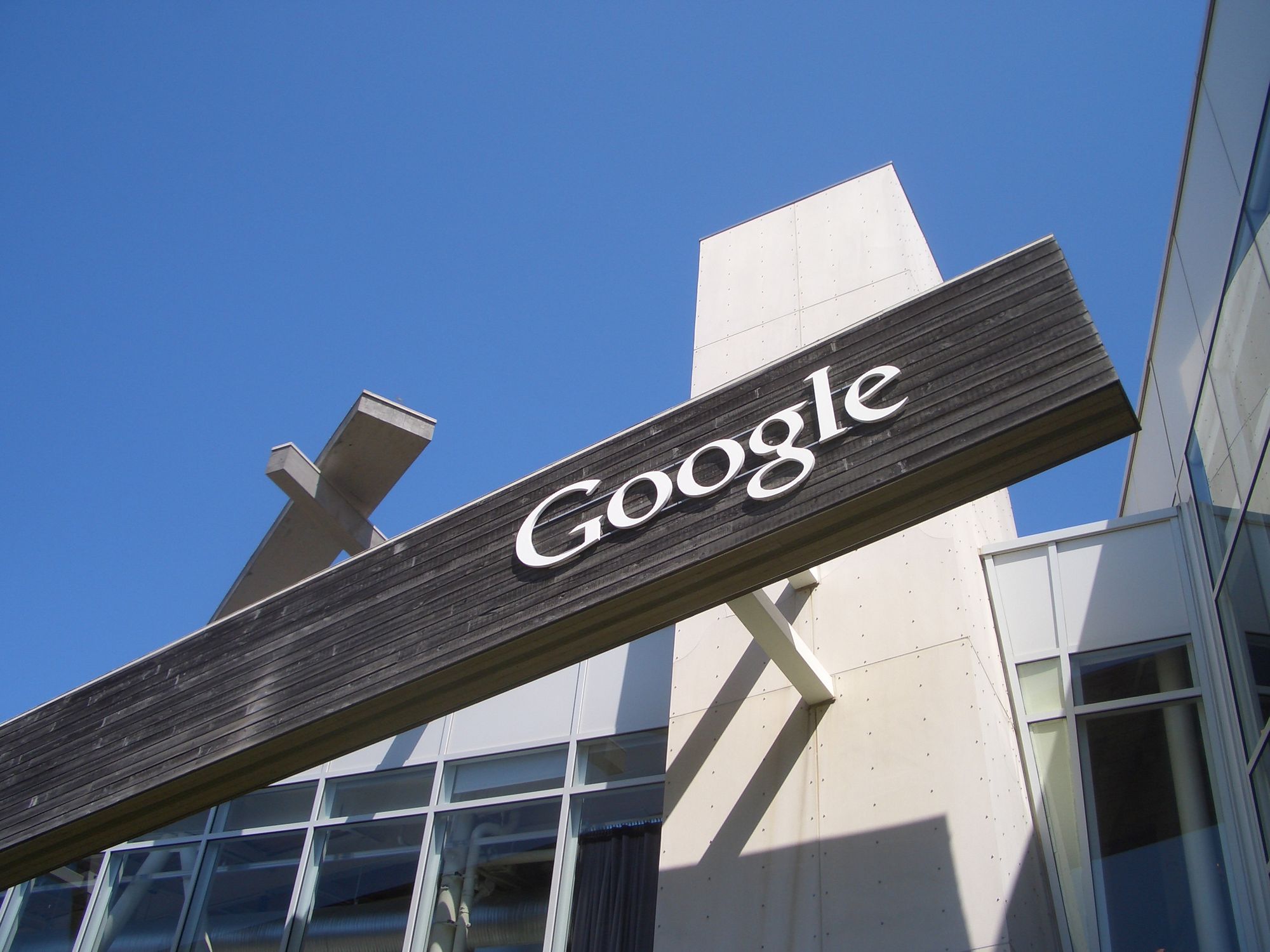 Google представила новый фирменный шрифт для комфортного чтения сайтов