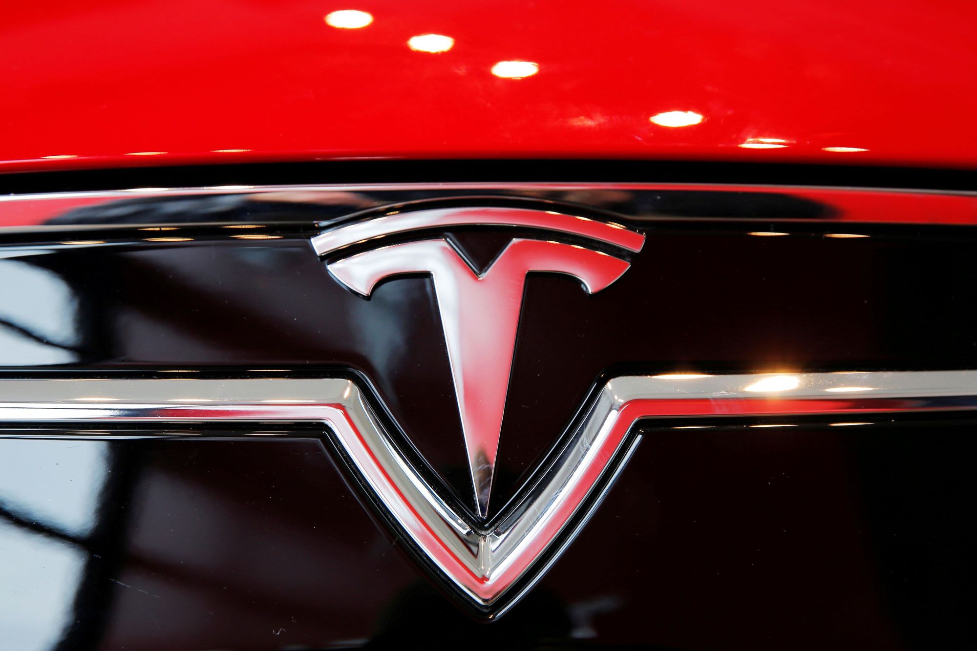 Tesla начала выпуск электрокаров на своём первом заводе в Германии