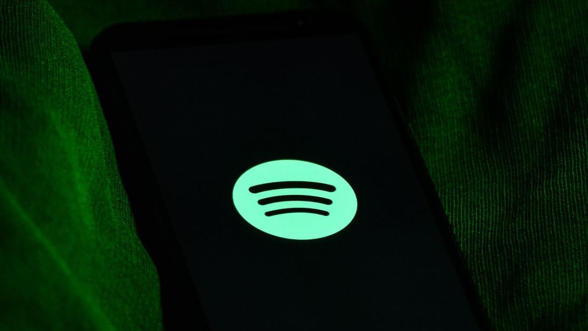 Как использовать Spotify в России?