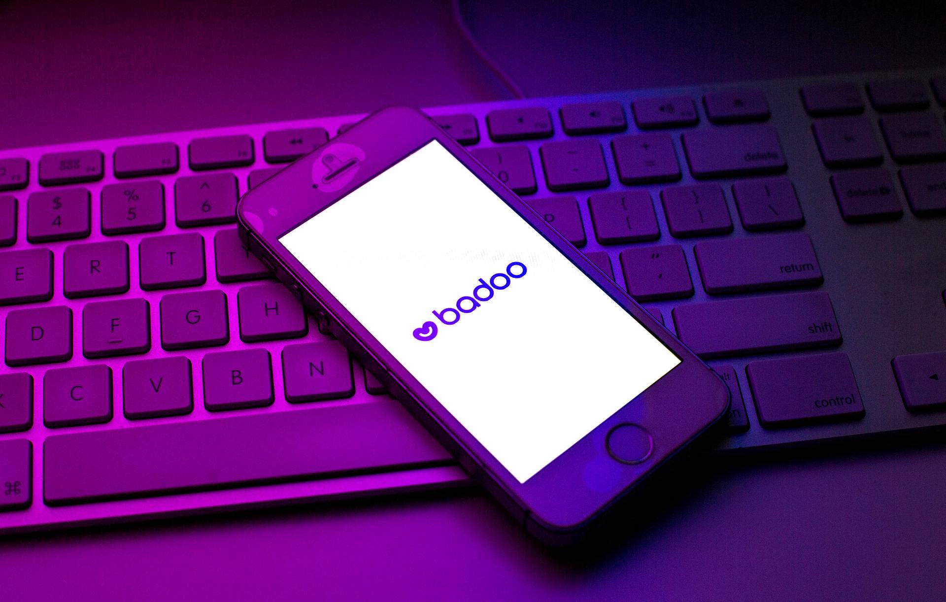 Сервис знакомств Badoo прекратил работу в России