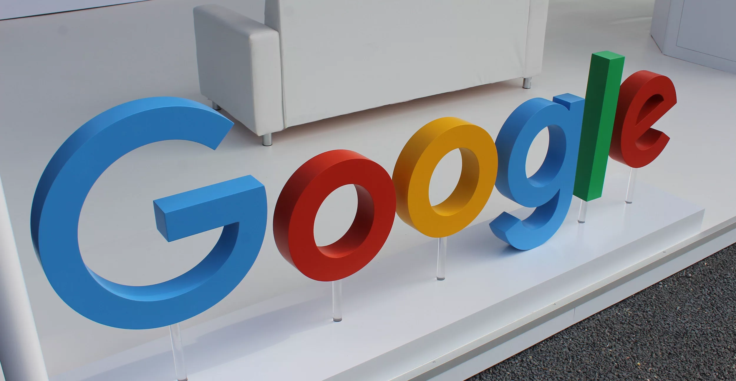 Google выплатит $90 млн разработчикам приложений из-за злоупотребления монопольным положением