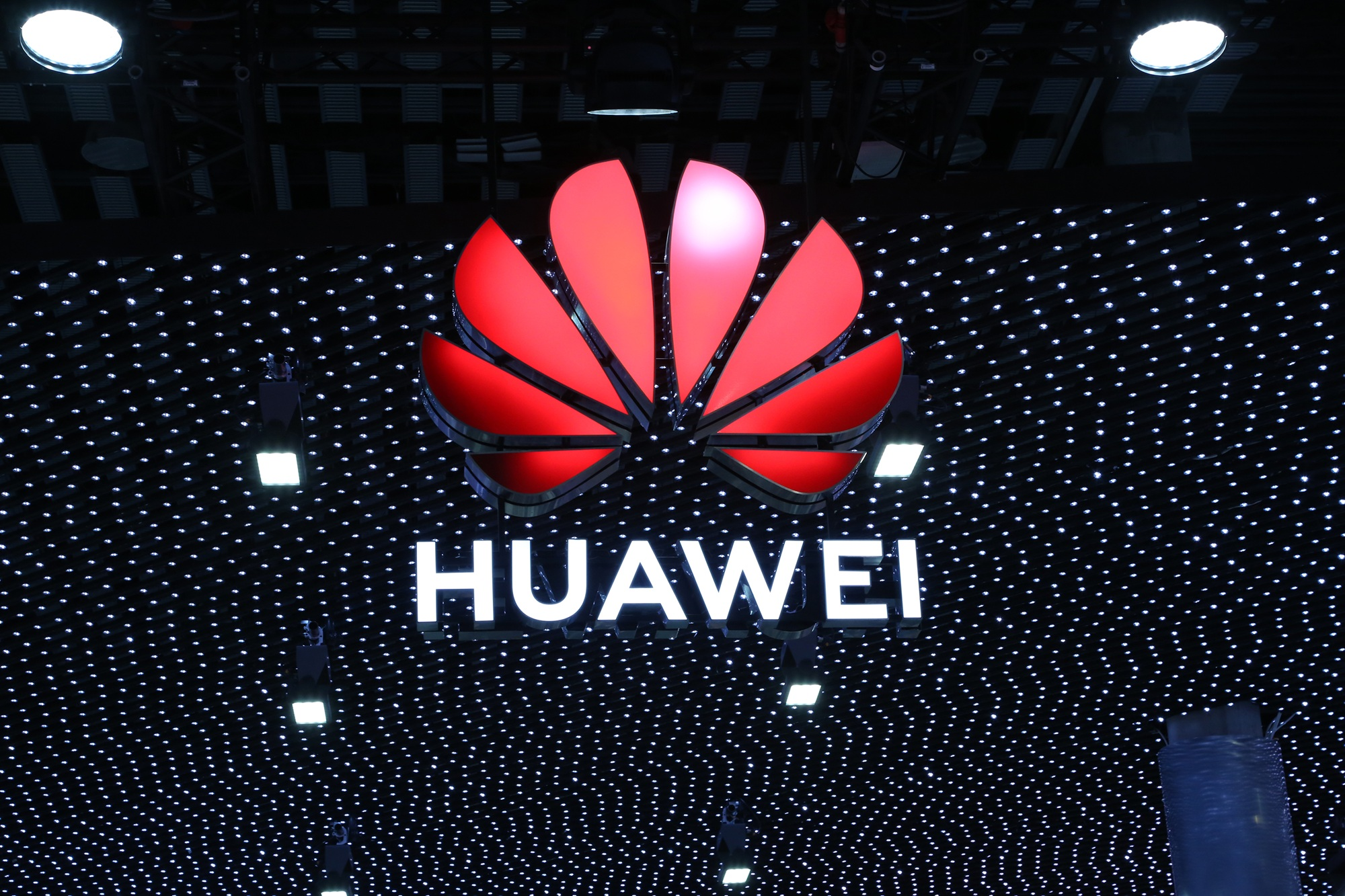 Huawei намерена 27 июля представить HarmonyOS 3.0