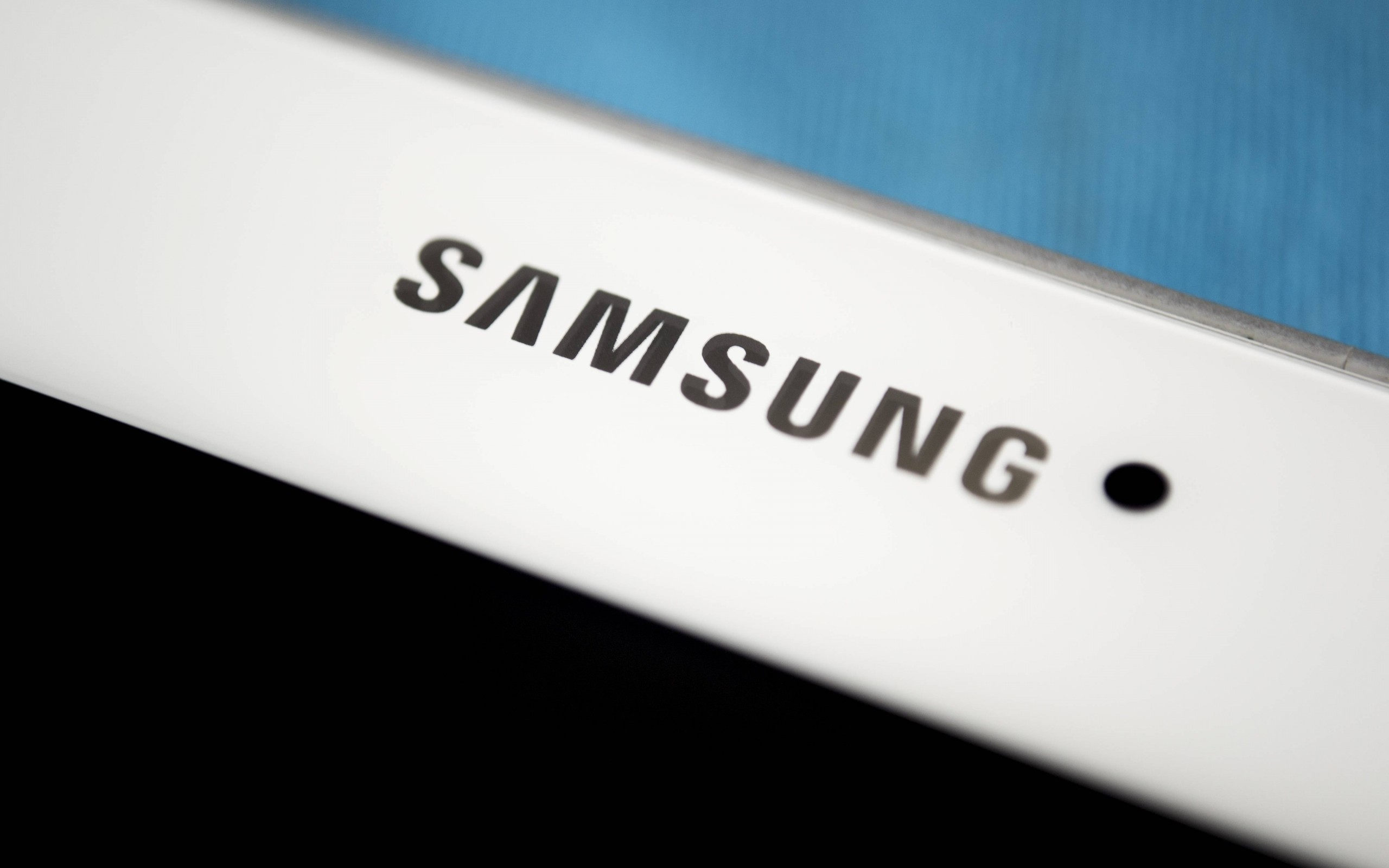 В некоторых регионах России появился дефицит флагманов Samsung