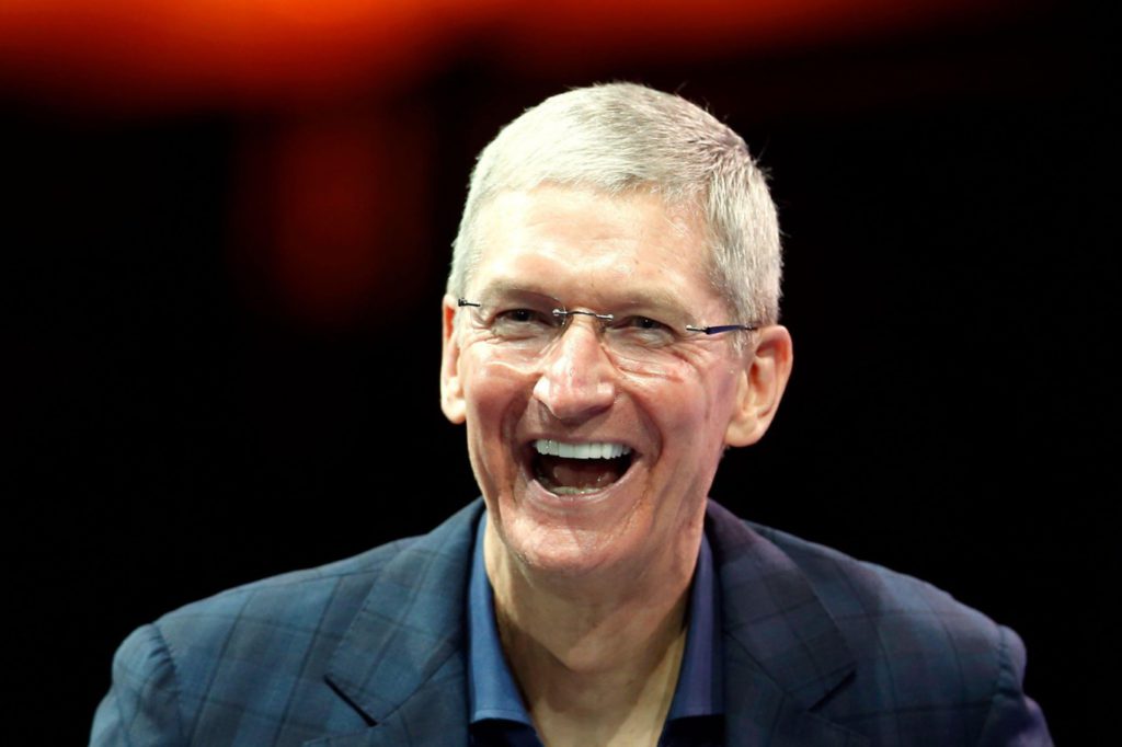 Тим Кук ответил, почему Apple не хочет поддерживать RCS — стандарт, заменяющий SMS