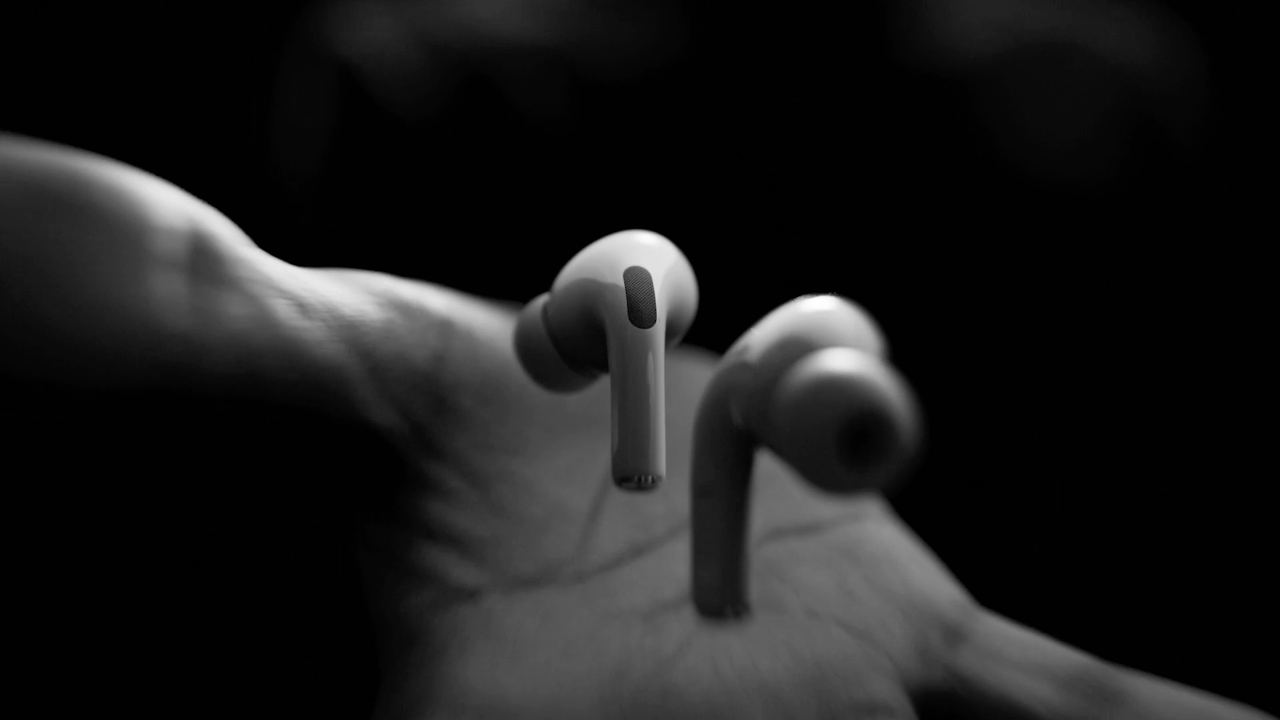 Apple представила второе поколение AirPods Pro