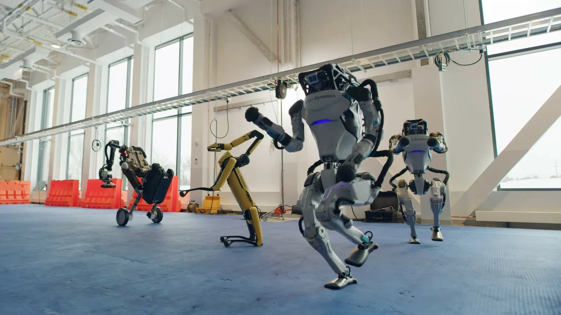 Boston Dynamics и другие компании пообещали не вооружать роботов