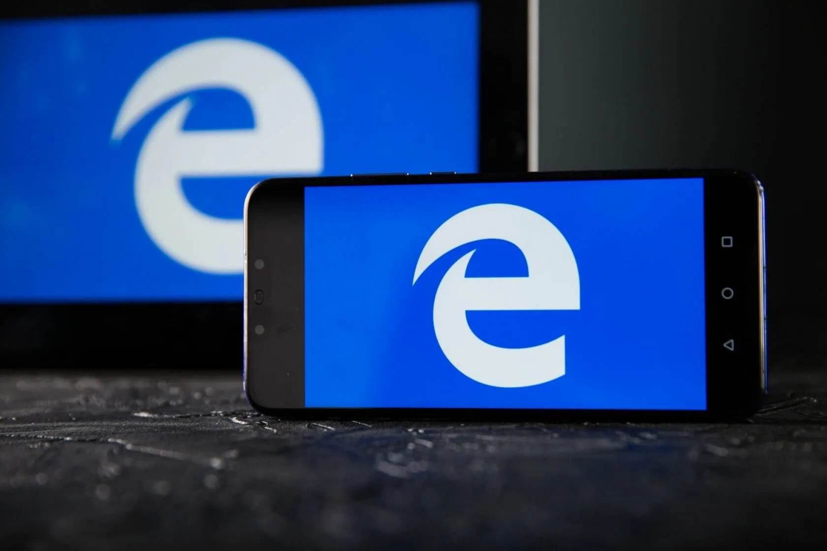 Microsoft запустит свой генератор изображений в браузере Edge