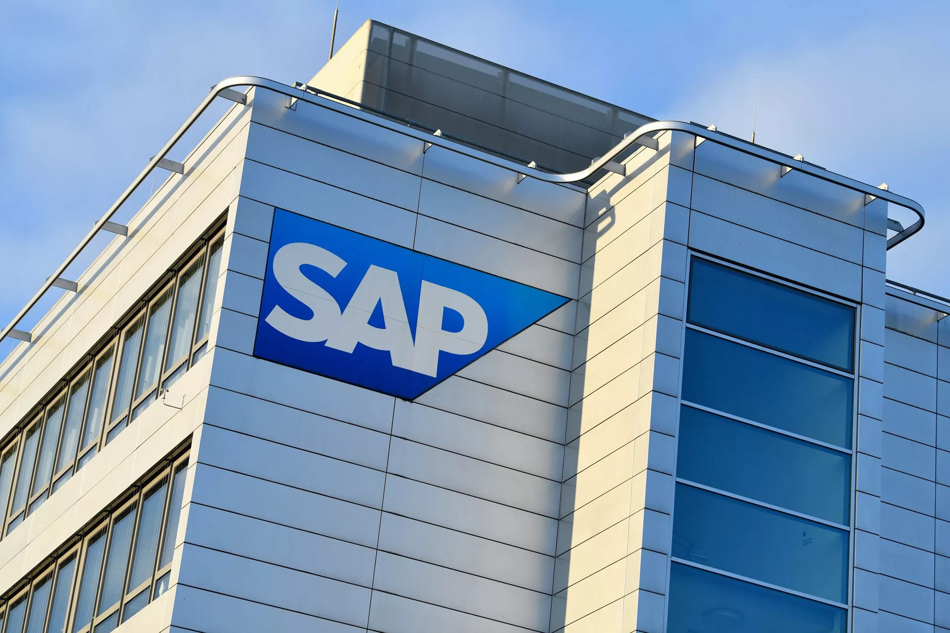 Немецкий разработчик ПО SAP откладывает уход из России из-за отсутствия покупателя