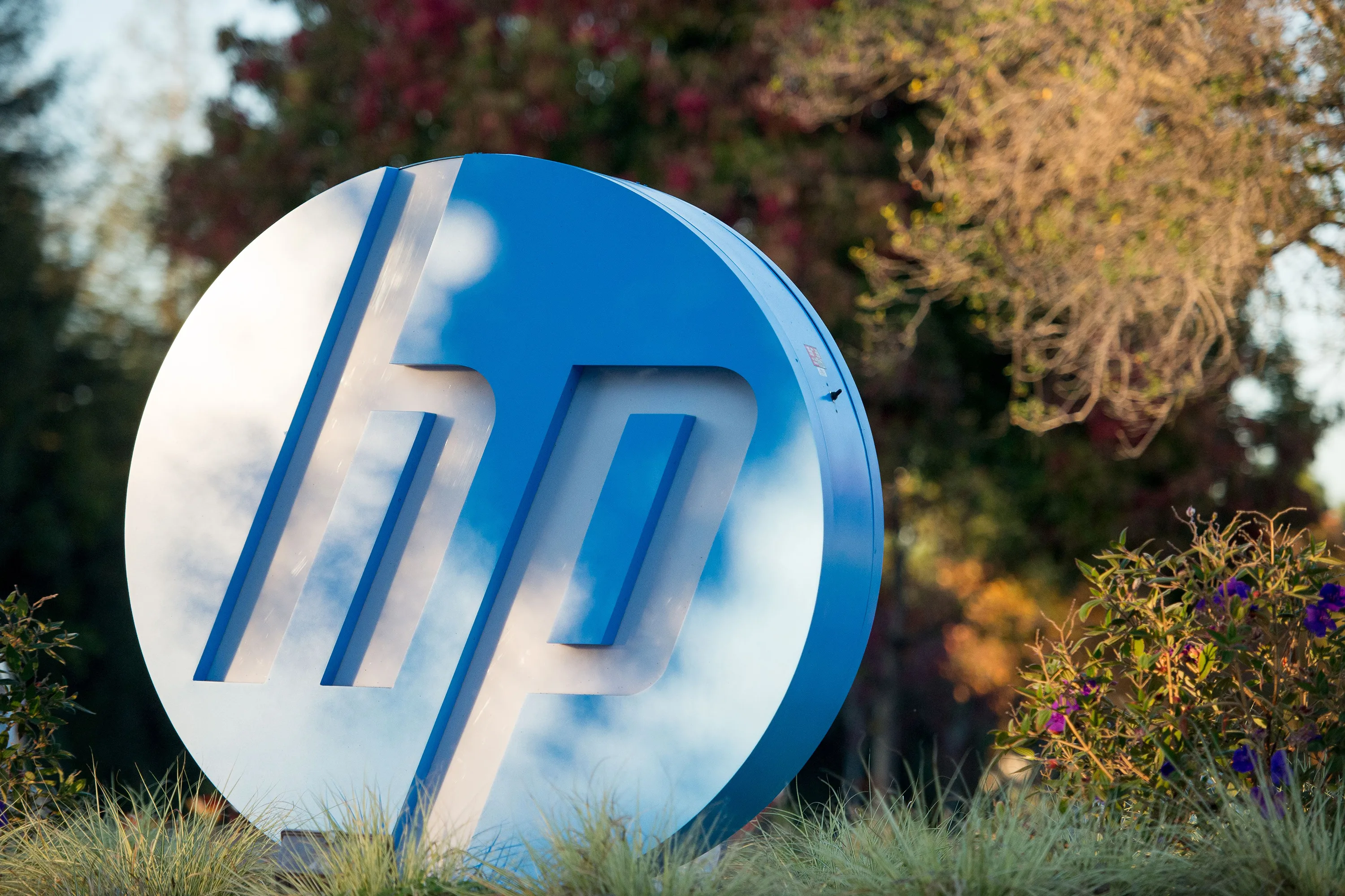 HP оценила убытки в 1,4 млрд рублей из-за ухода из России