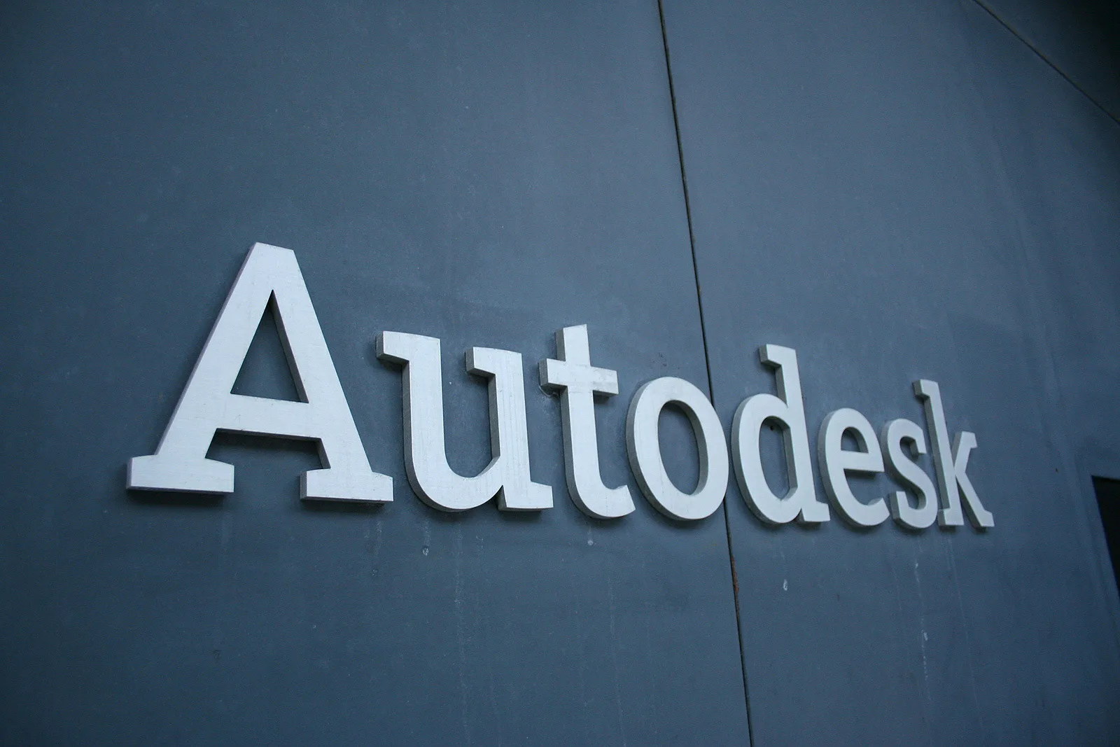 Autodesk запустил ликвидацию российского подразделения