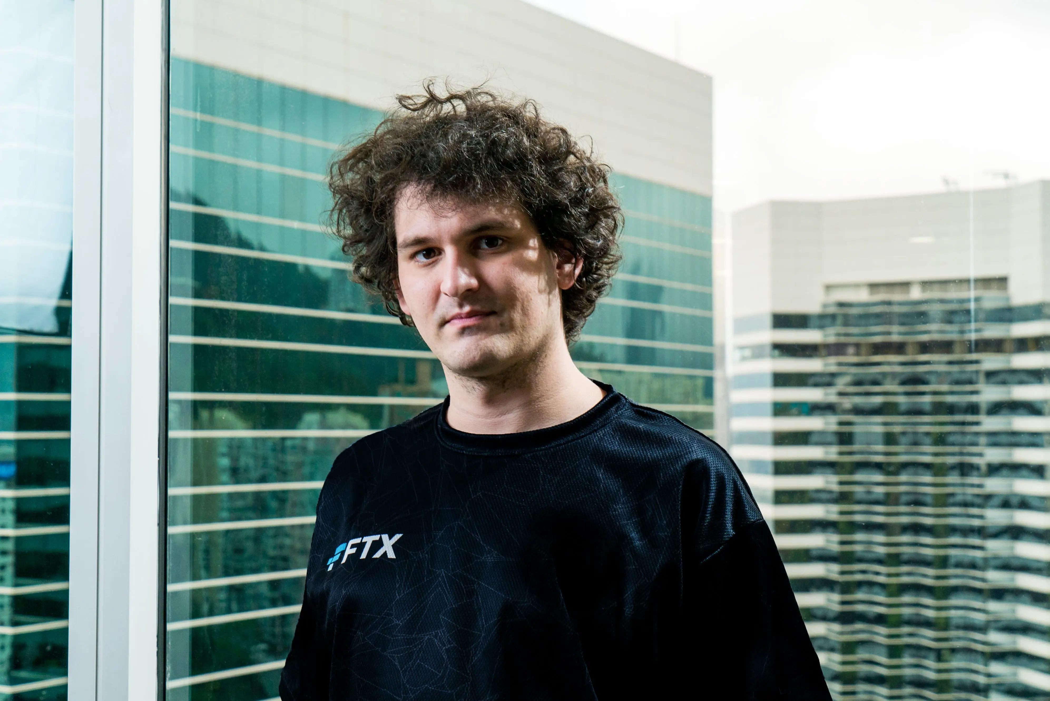 Главу FTX выпустили под залог $250 млн