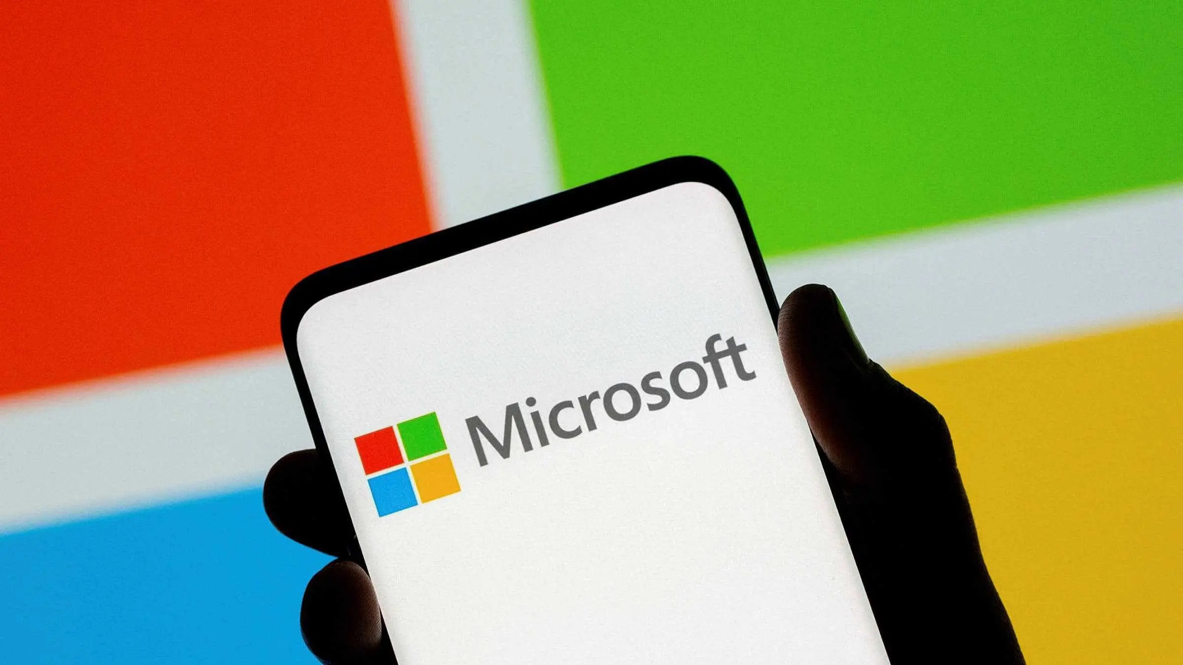 Microsoft может сделать собственный суперапп с поиском, мессенджером, новостями и другим контентом