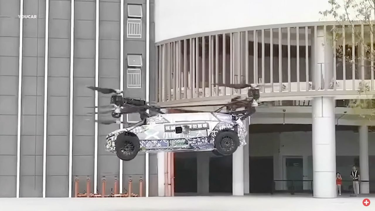 В Китае показали новый прототип летающего автомобиля