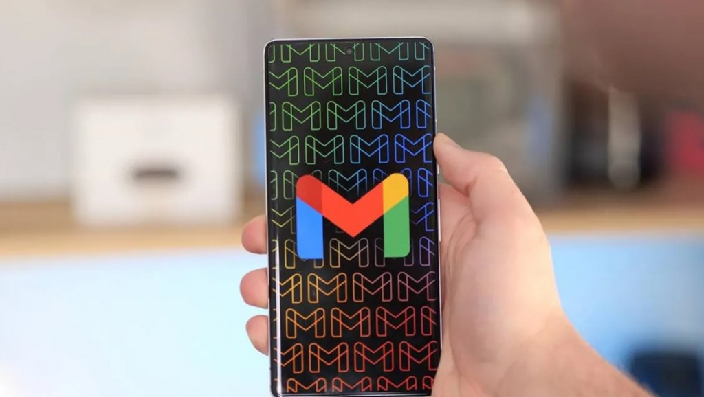 Gmail стал показывать рекламу между письмами
