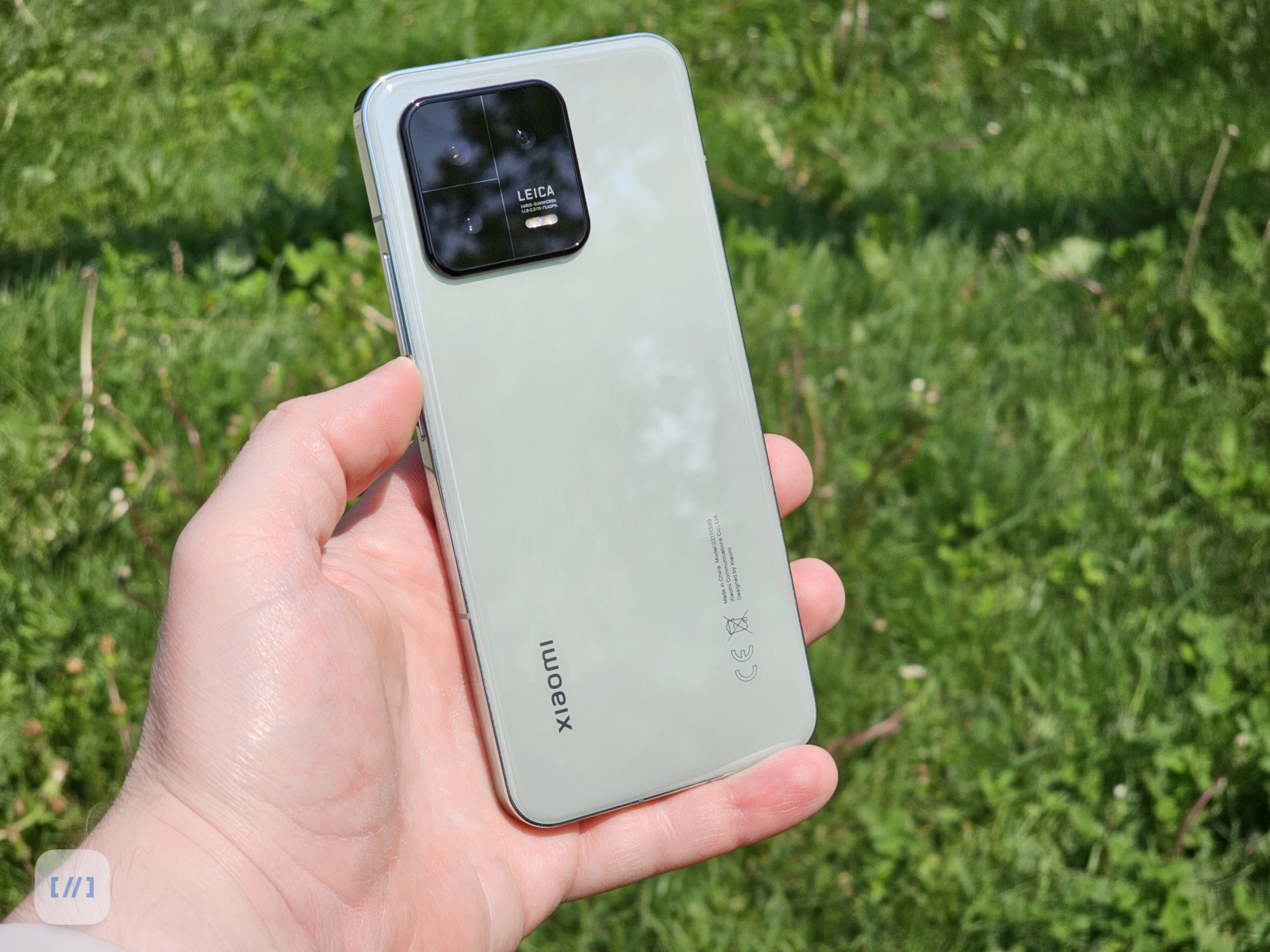 Обзор Xiaomi 13: стильный, компактный, но горячий флагман