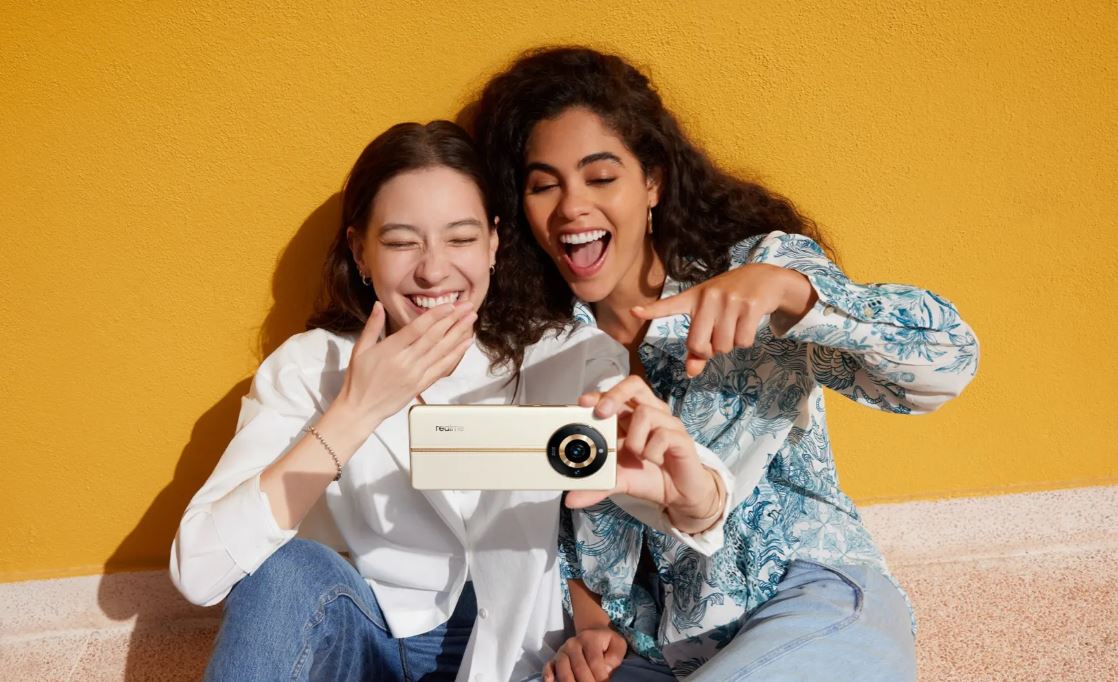 В России вышли в продажу realme 11 Pro и 11 Pro+, а также realme Buds Air 5 Pro