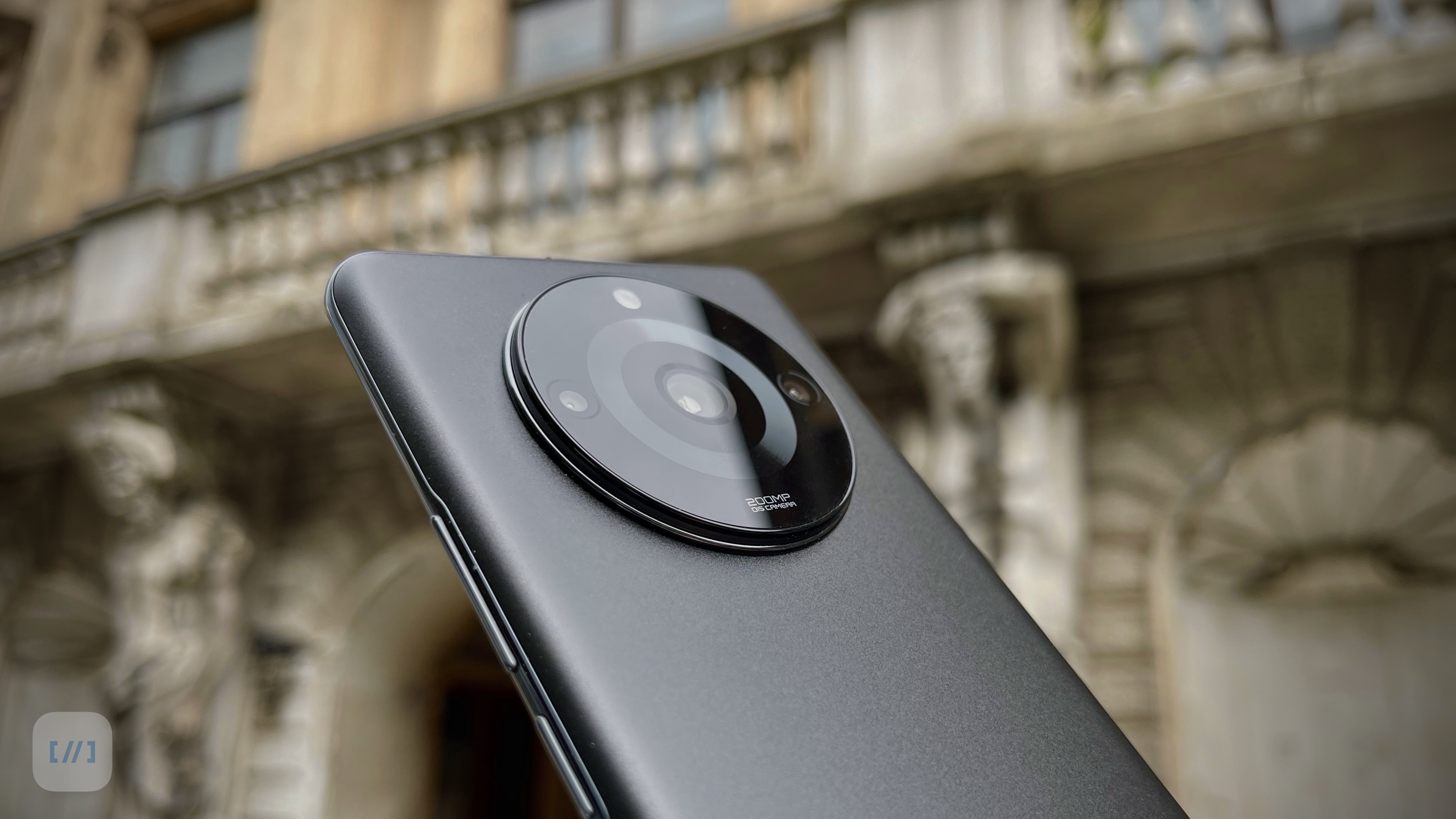 Обзор realme 11 Pro+ 5G: лучший среднебюджетный смартфон в 2023 году?