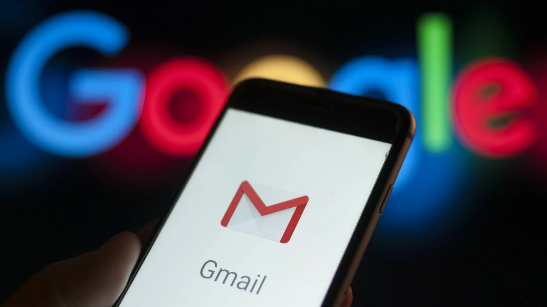 Gmail позволит оставлять реакции-эмодзи на электронные письма