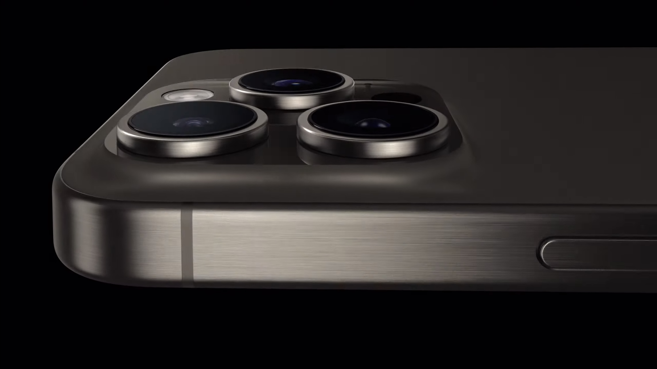 Apple представила линейку смартфонов iPhone 15