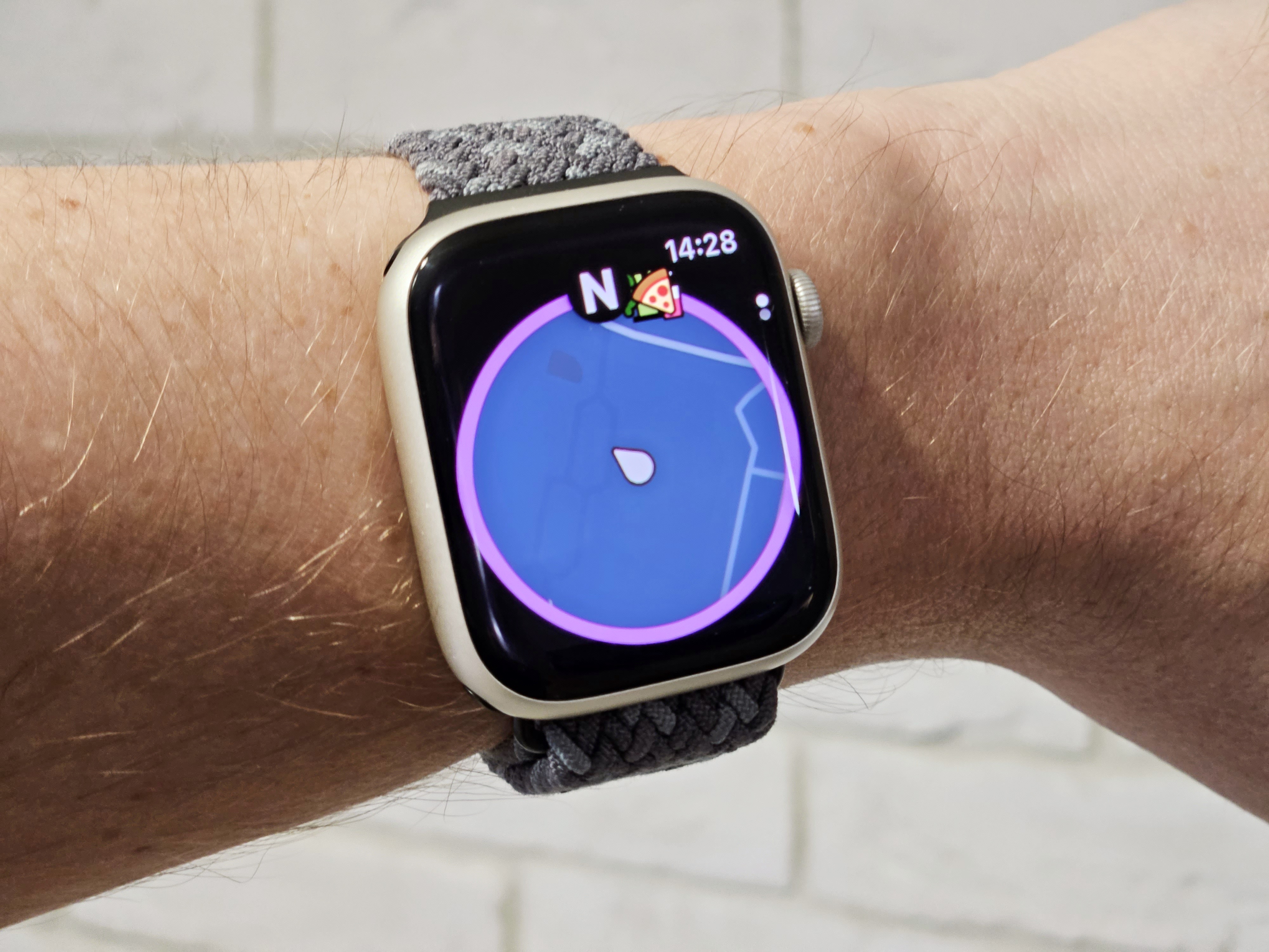 Карта в стиле GTA: Vice City стала доступна на Apple Watch или iPhone в режиме AR