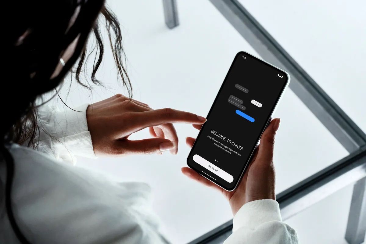 Nothing удалила из Google Play приложение, совместимое с iMessage