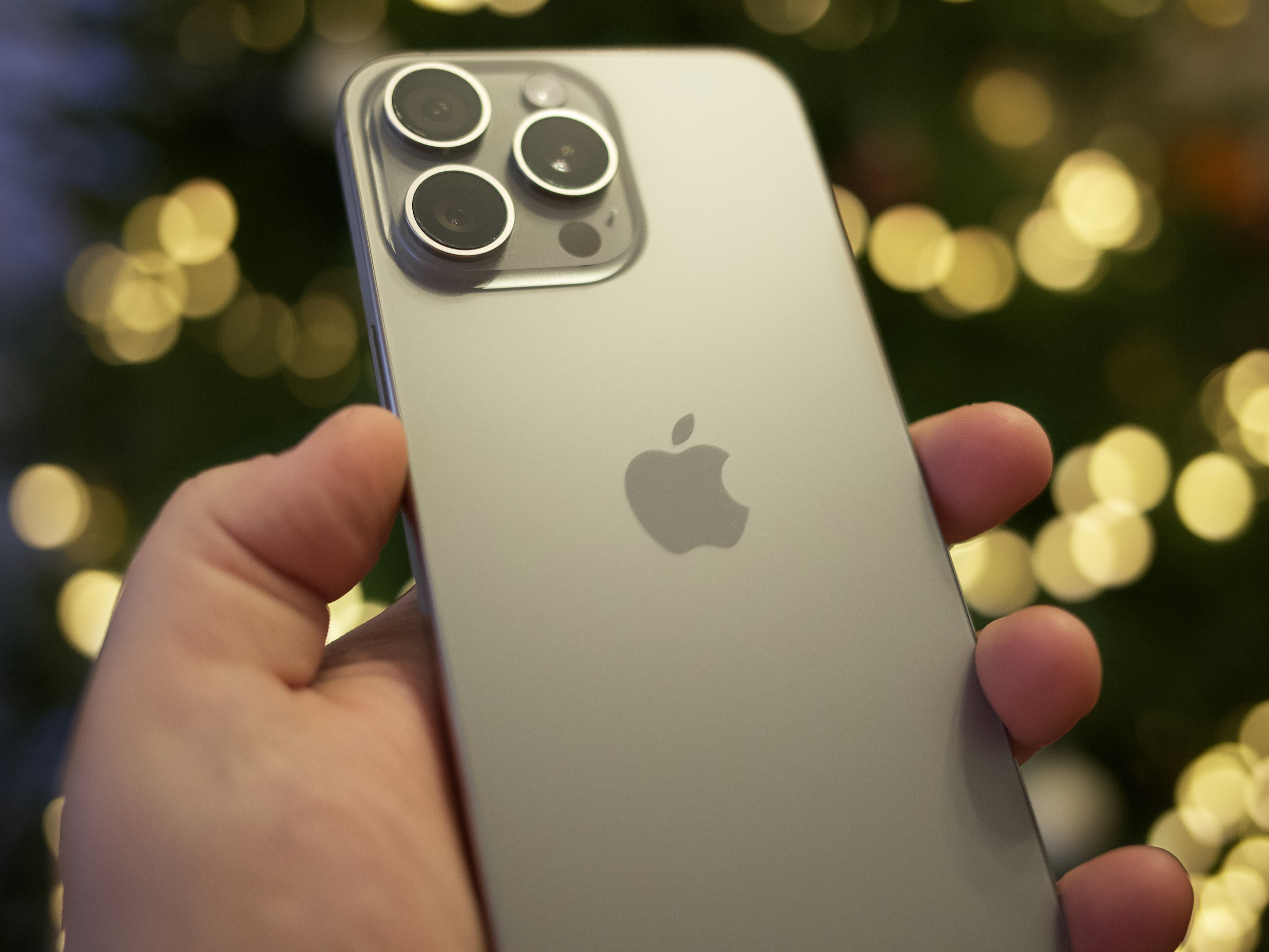 Что подарить на Новый год владельцу iPhone: 5 полезных аксессуаров, которыми пользуюсь сам