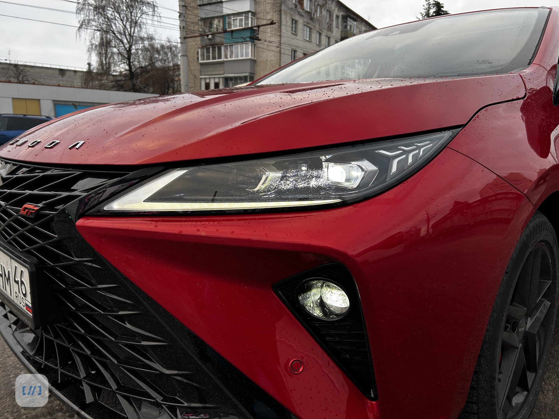 Обзор и тест-драйв OMODA S5 GT: новинка с приставкой «Hot»