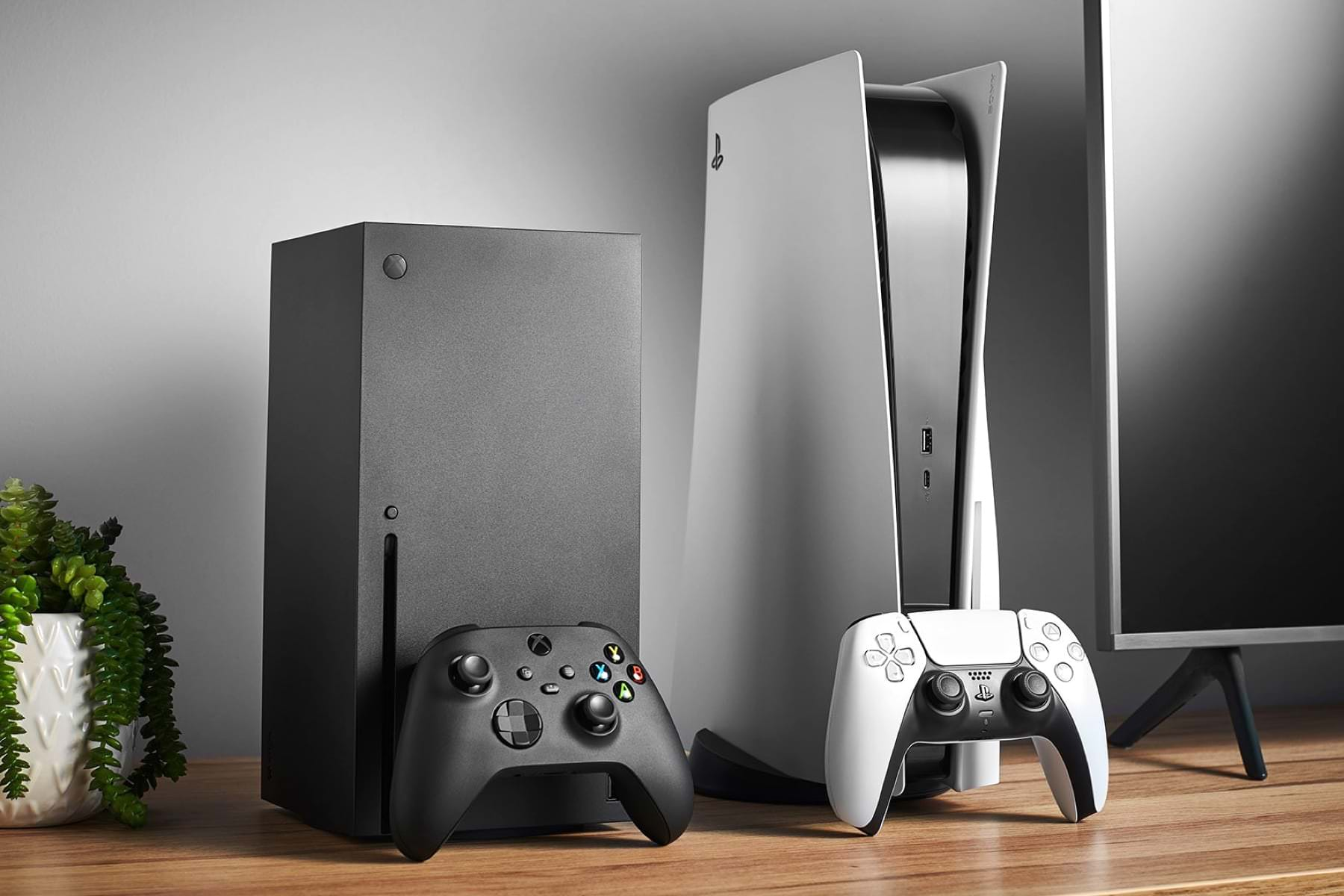 Консоль PS5 вдвое обошла Xbox Series X|S