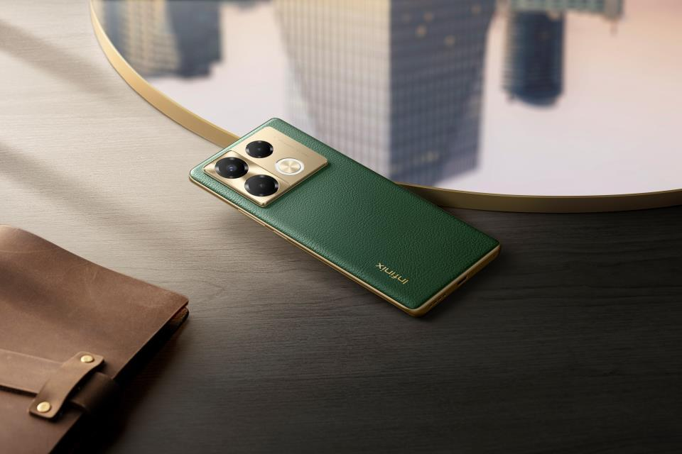 В России стартовали продажи смартфонов Infinix Note 40 и Note 40 Pro со 108-Мп камерами