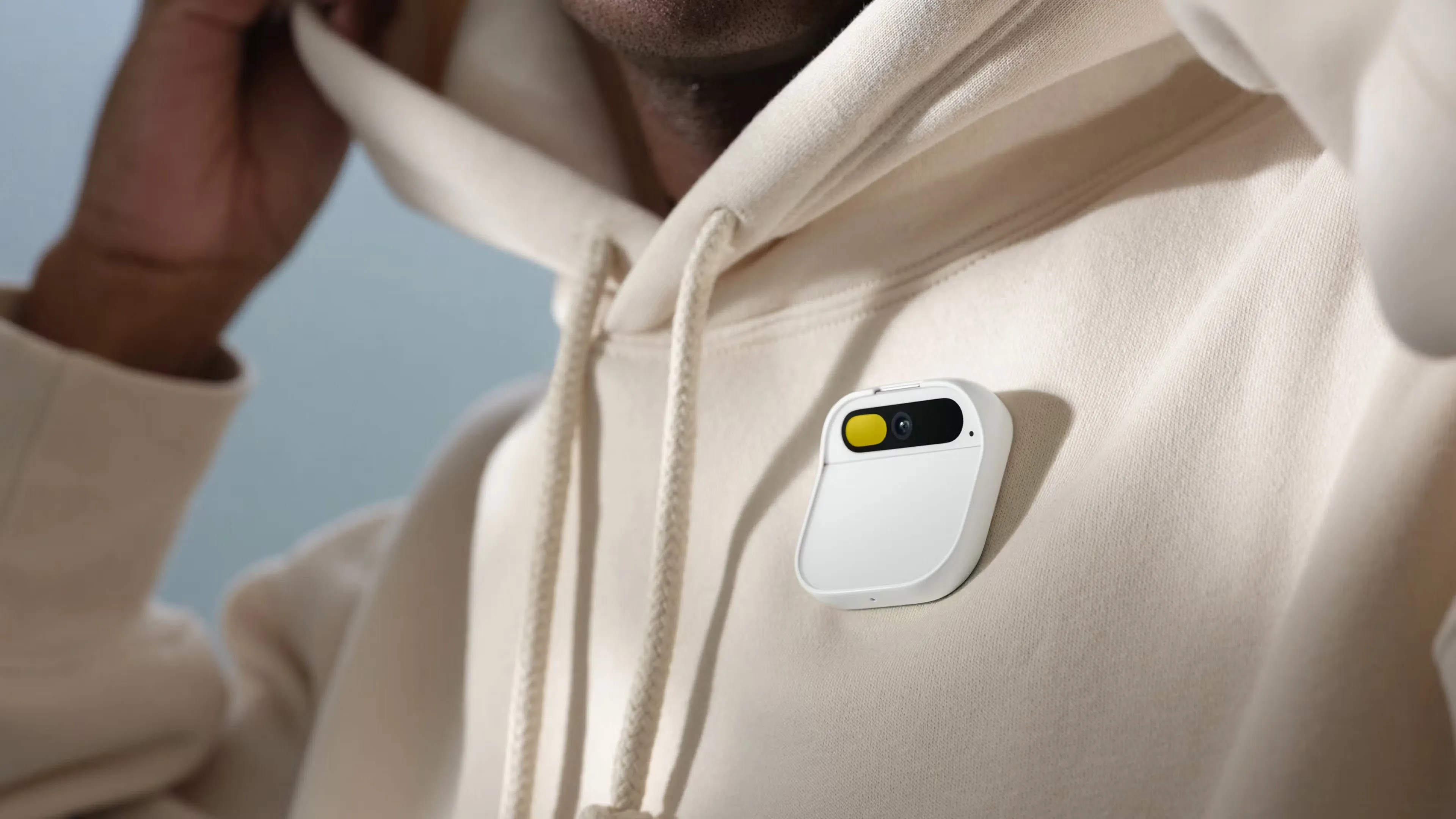Ютубер разгромил Humane Ai-Pin, теперь компании пророчат банкротство