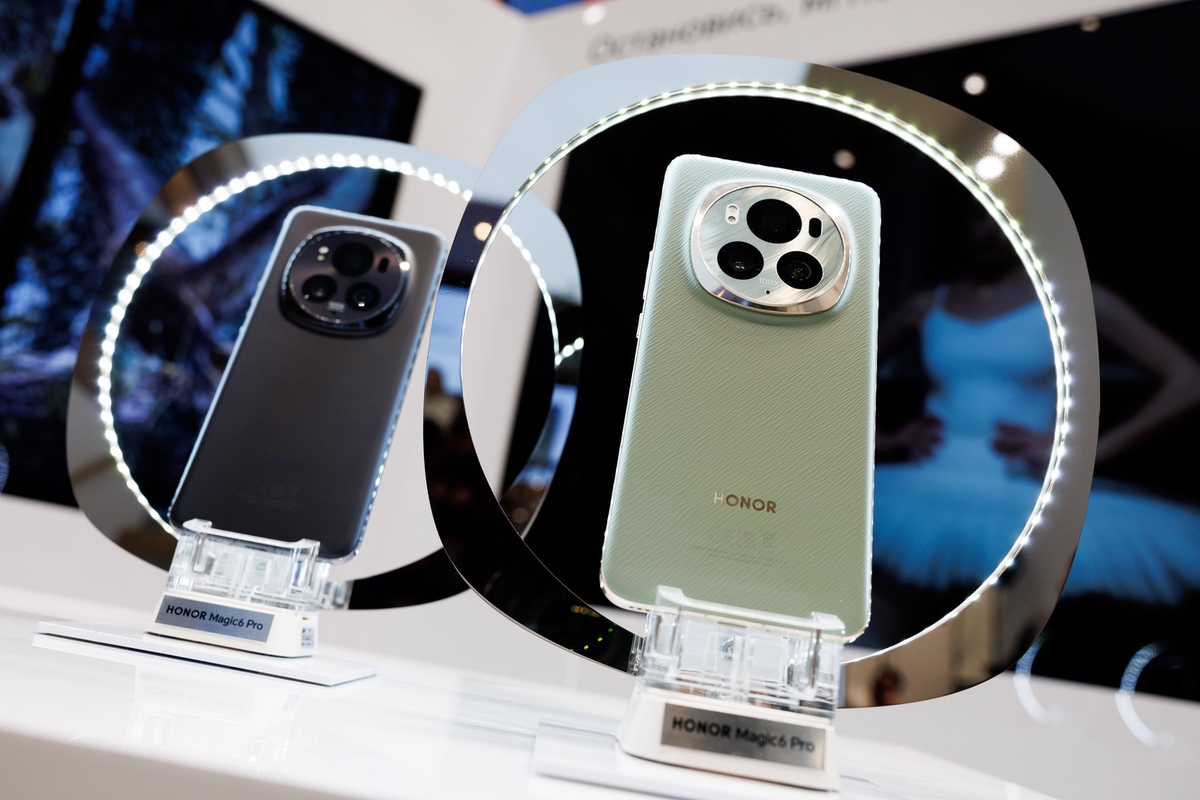 В России представили флагманский смартфон Honor Magic6 Pro