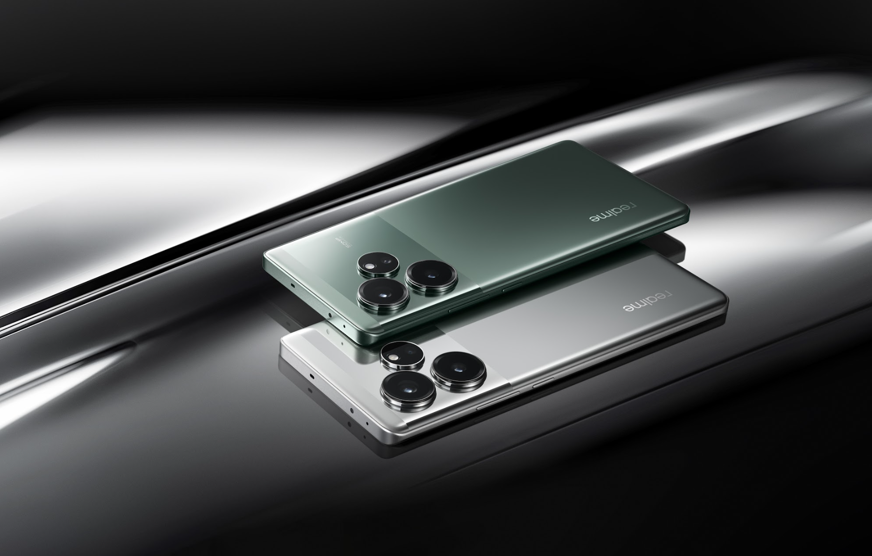 Компания realme представила флагманы realme GT 6 и realme GT 6T