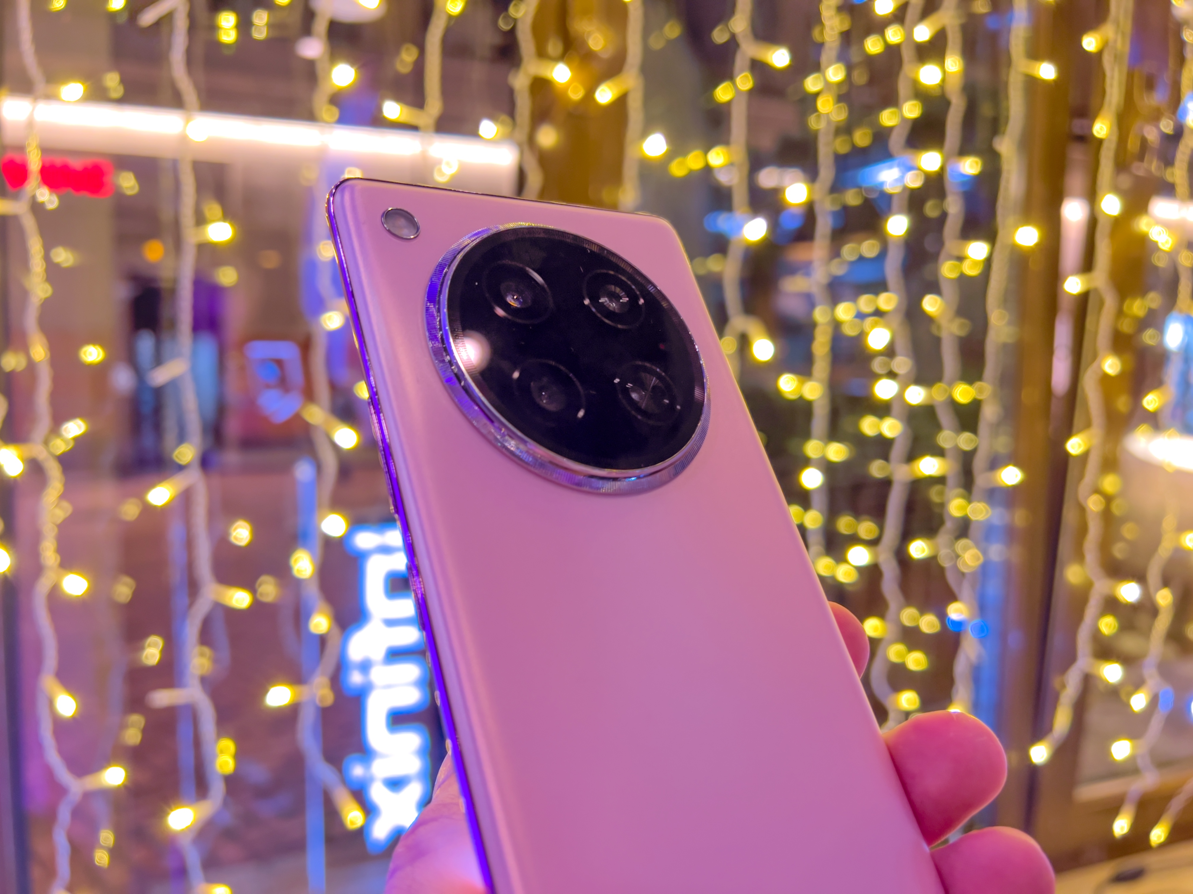 Infinix анонсировала выход смартфона ZERO 40 5G в России