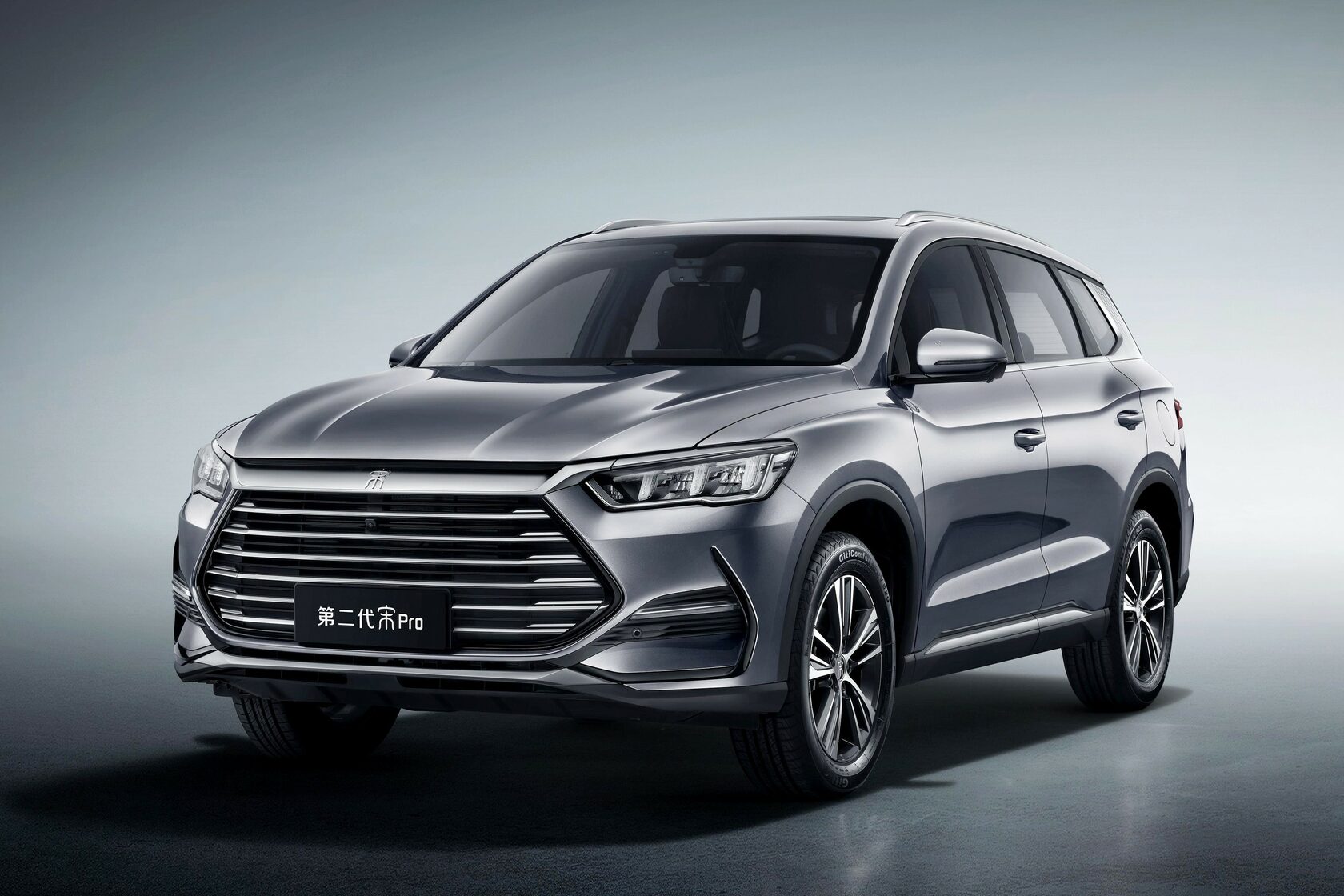 BYD впервые обошла Tesla по выручке