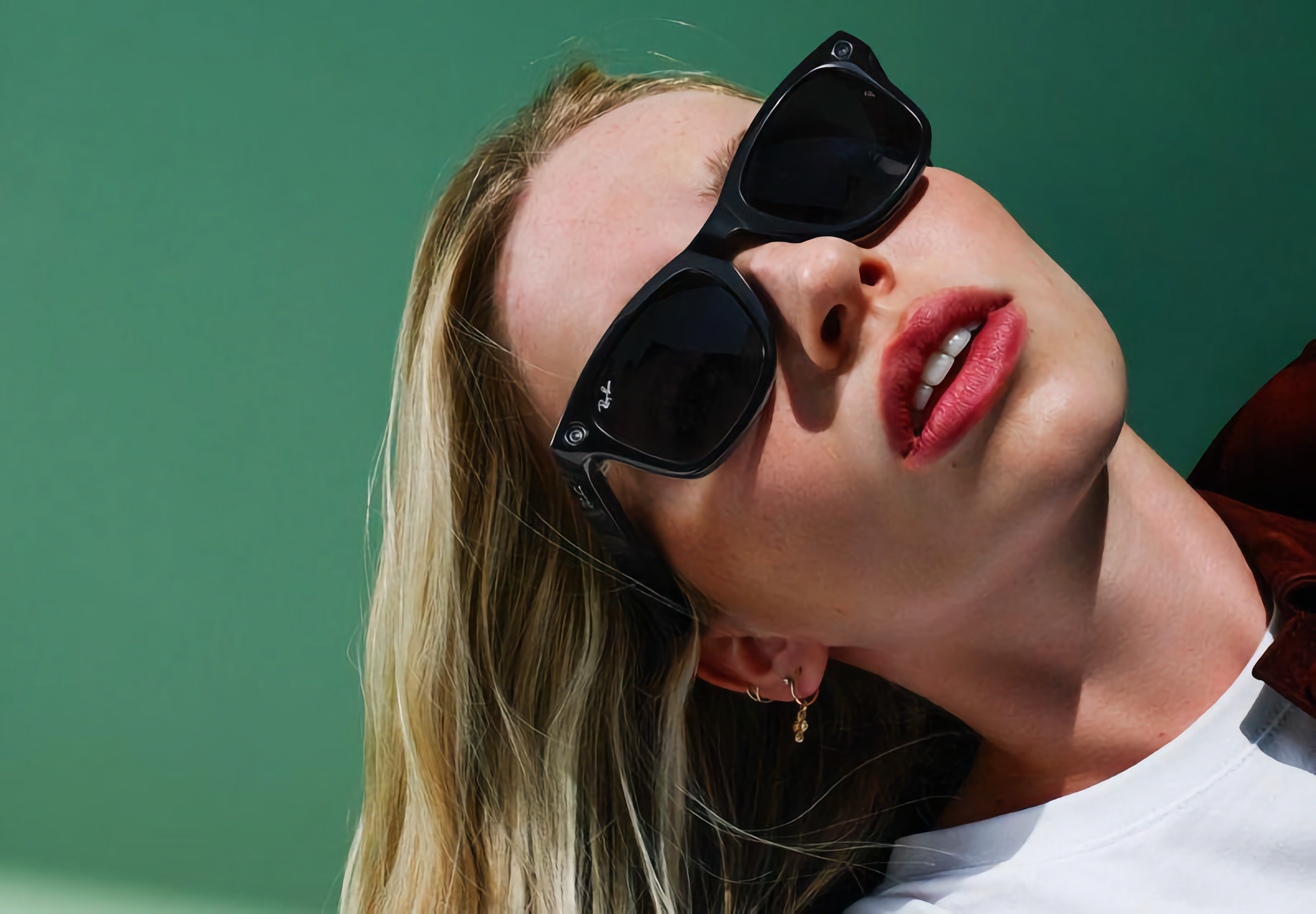 Студенты сделали из умных очков Ray-Ban устройство для раскрытия данных о незнакомцах