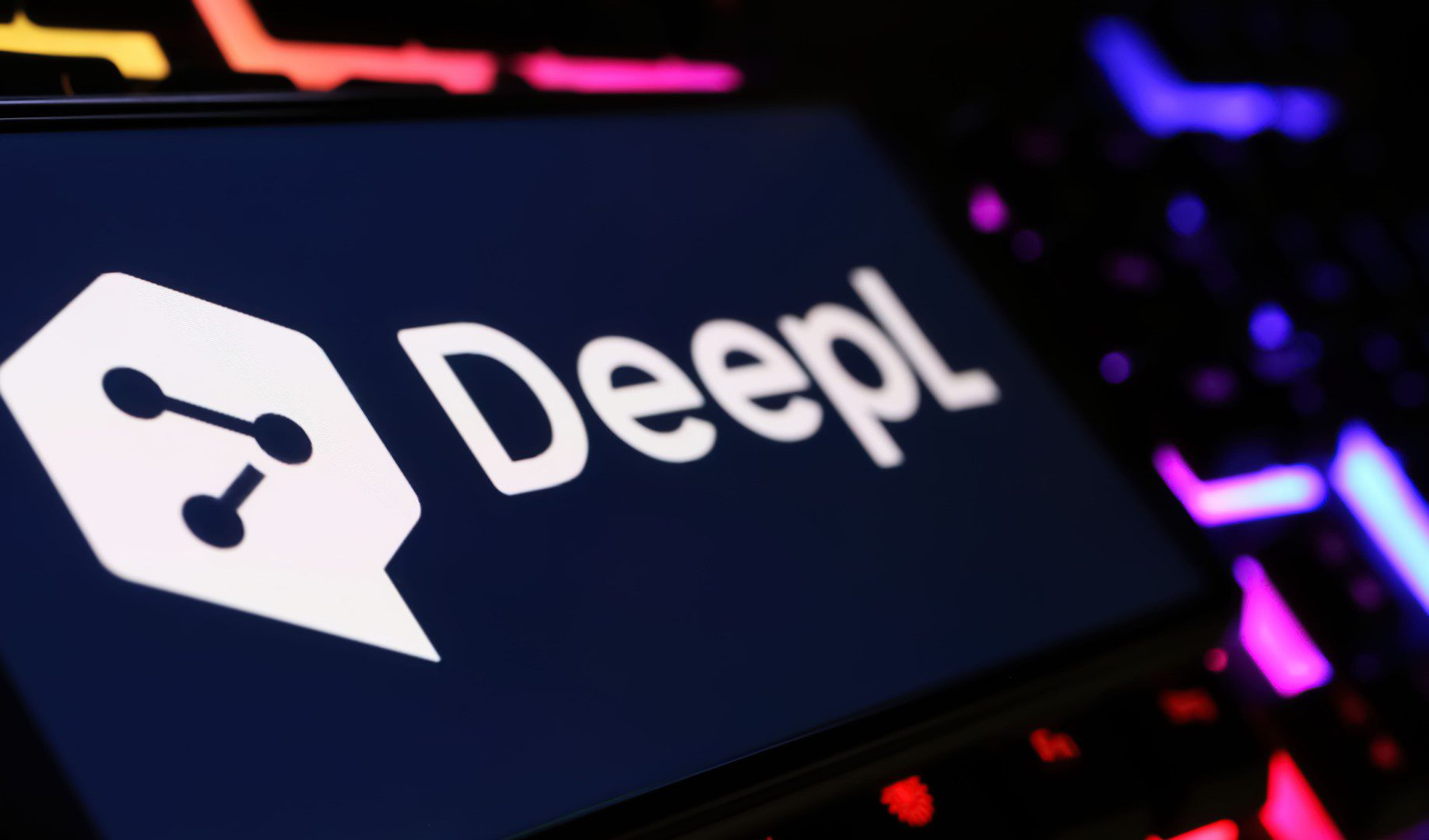 DeepL запустила голосовой переводчик в реальном времени с поддержкой русского языка
