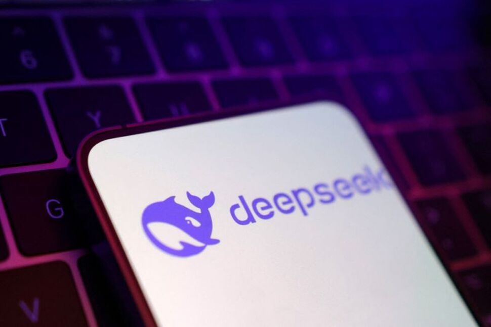 Как пользоваться революционной нейросетью DeepSeek и в чём её феномен