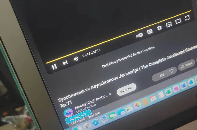 ΠΠ° ΡΠΊΡΠ°Π½Π΅ ΠΊΠΎΠΌΠΏΡΡΡΠ΅ΡΠ° Π² YouTube ΠΎΡΠΈΠ±ΠΊΠ° Chat Relay ΠΎΡΠΊΠ»ΡΡΡΠ½, ΡΡΠ°Π½ΡΠ»ΡΡΠΈΡ JavaScript ΡΠΈΠ½Ρ
ΡΠΎΠ½Π½ΡΠΉ ΠΈ Π°ΡΠΈΠ½Ρ
ΡΠΎΠ½Π½ΡΠΉ, ΡΠΊΠ°Π·Π°Π½ΠΎ ΡΠΈΡΠ»ΠΎ