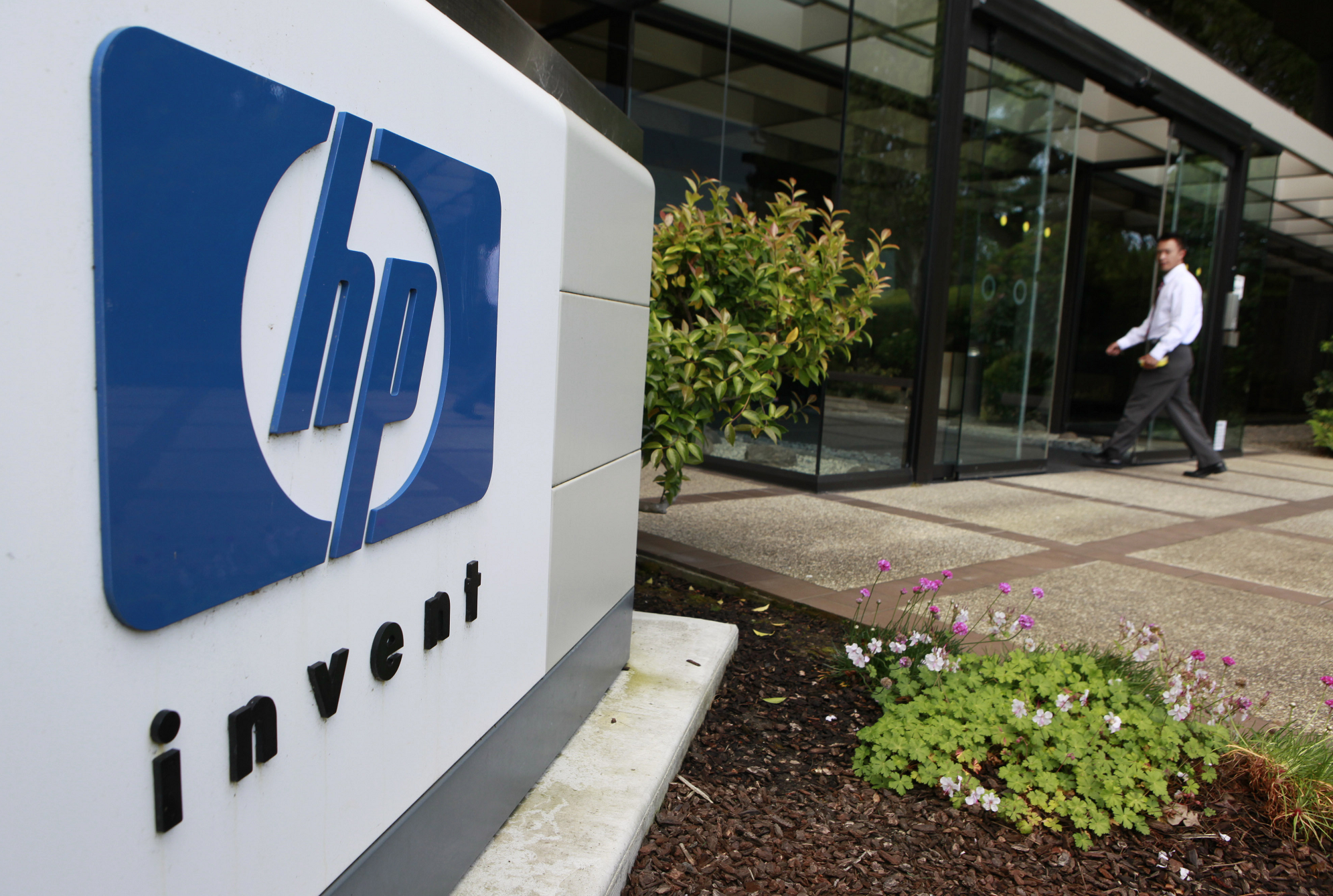 HP уличили в намеренном увеличении ожидания на горячей линии до 15 минут