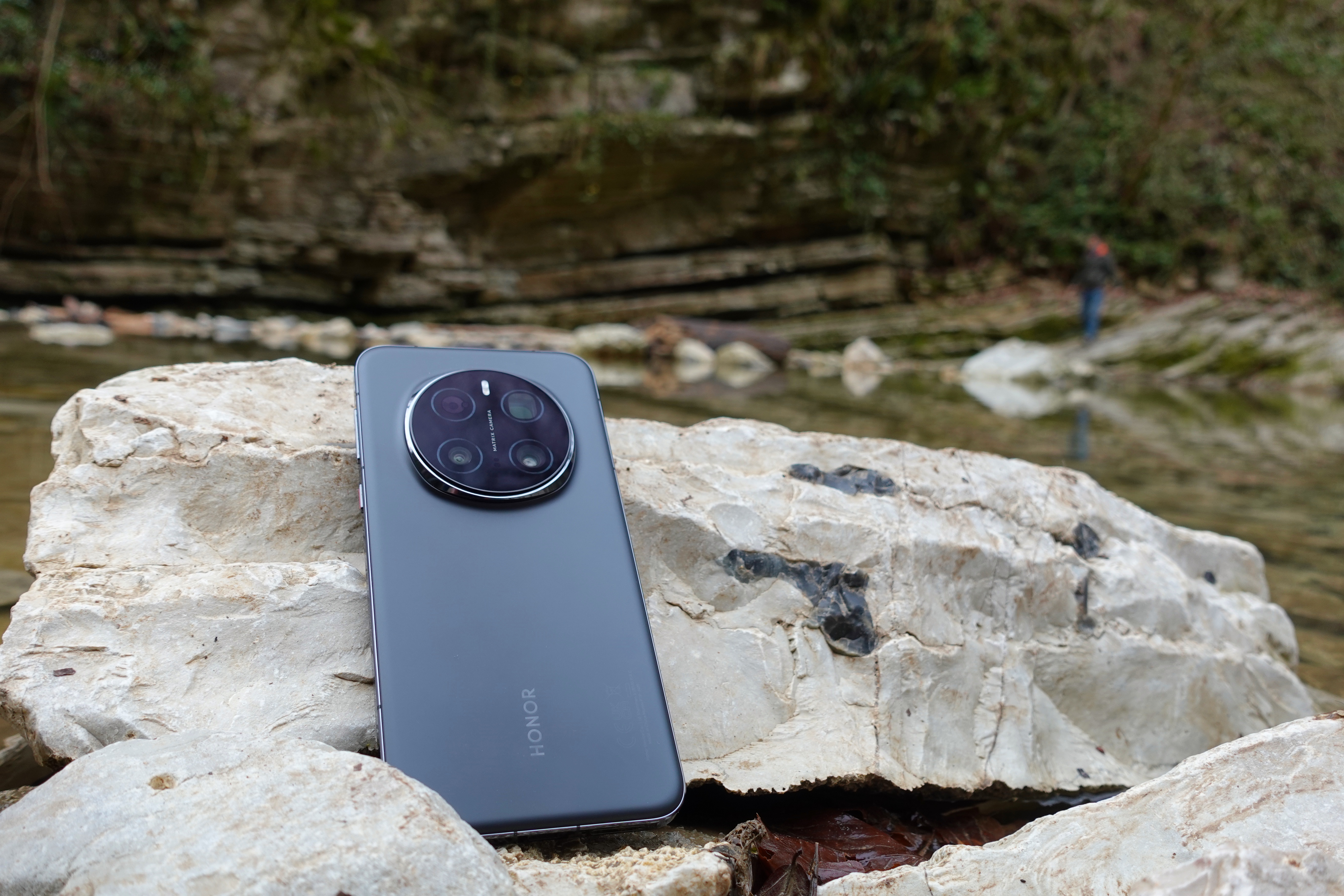Лучшая камера в начале 2025-го? Фото-тест Honor Magic 7 Pro на море и в горах
