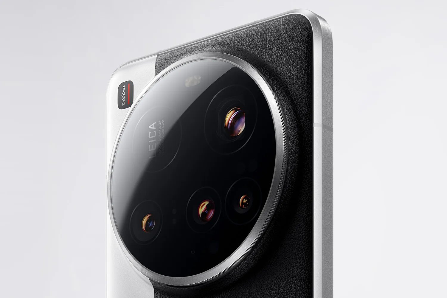 Xiaomi 15 Ultra: 4 ΠΊΠ°ΠΌΠ΅ΡΡ (Leica 50+50+50+200 ΠΠΏ), ΡΠΊΡΠ°Π½ OLED 3200Γ1440, 120 ΠΡ, Π·Π°ΡΠΈΡΠ° IP68, ΡΡΠΎΠ½ΡΠ°Π»ΡΠ½Π°Ρ 32 ΠΠΏ.